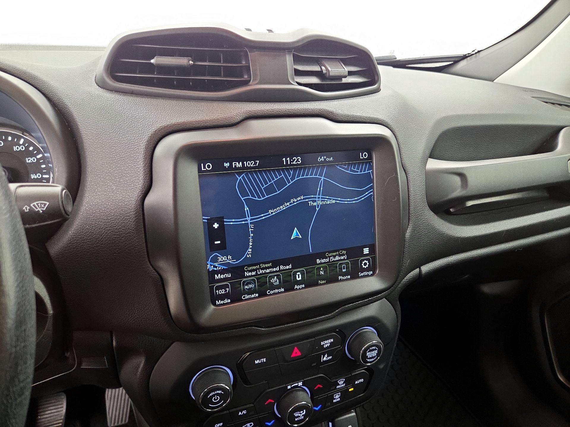 Thumbnail: 2022 Jeep Renegade - 14