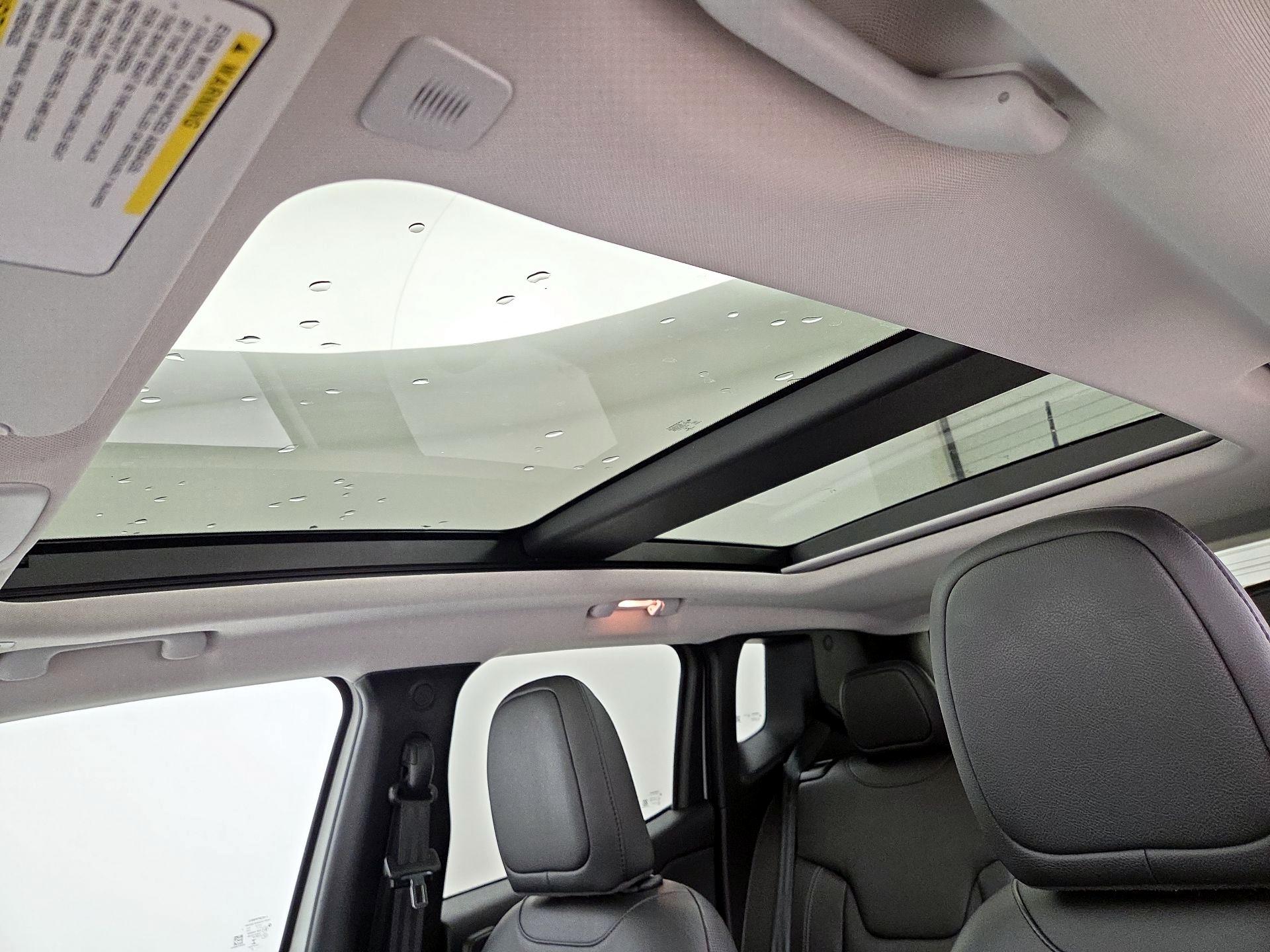 Thumbnail: 2022 Jeep Renegade - 20