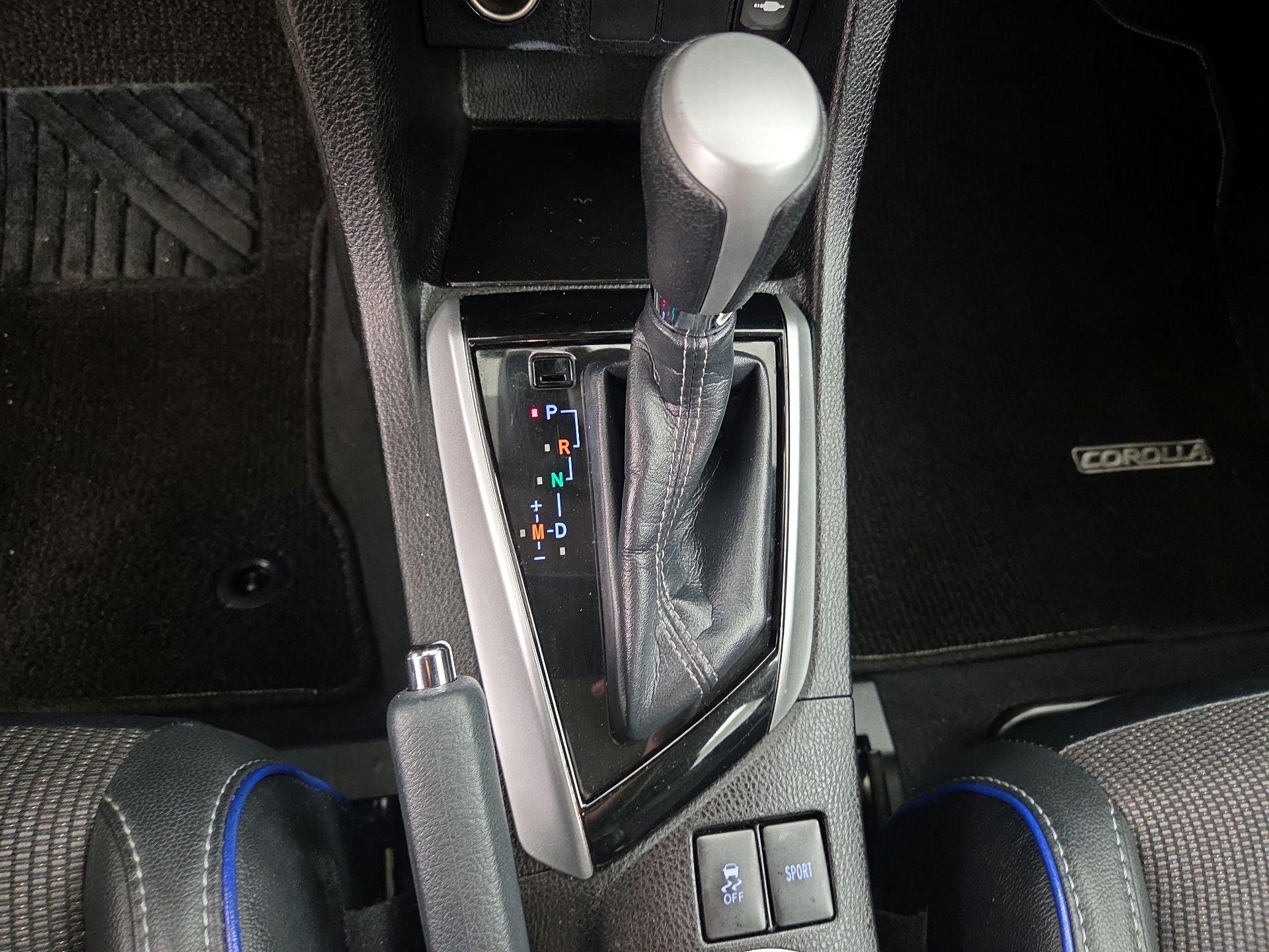 Thumbnail: 2018 Toyota Corolla - 17