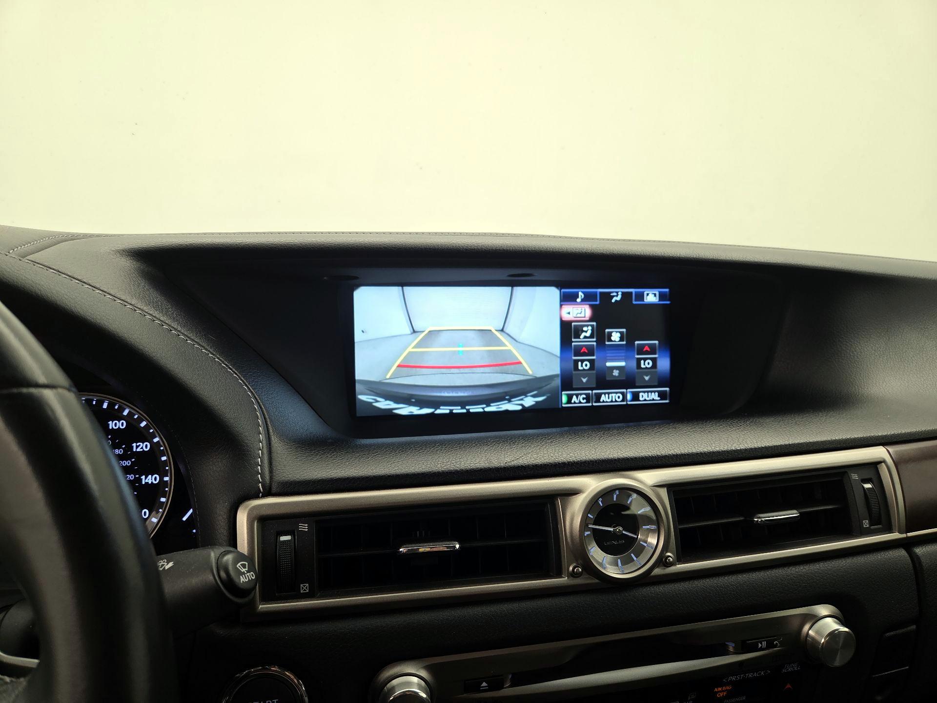 Thumbnail: 2015 Lexus GS - 15