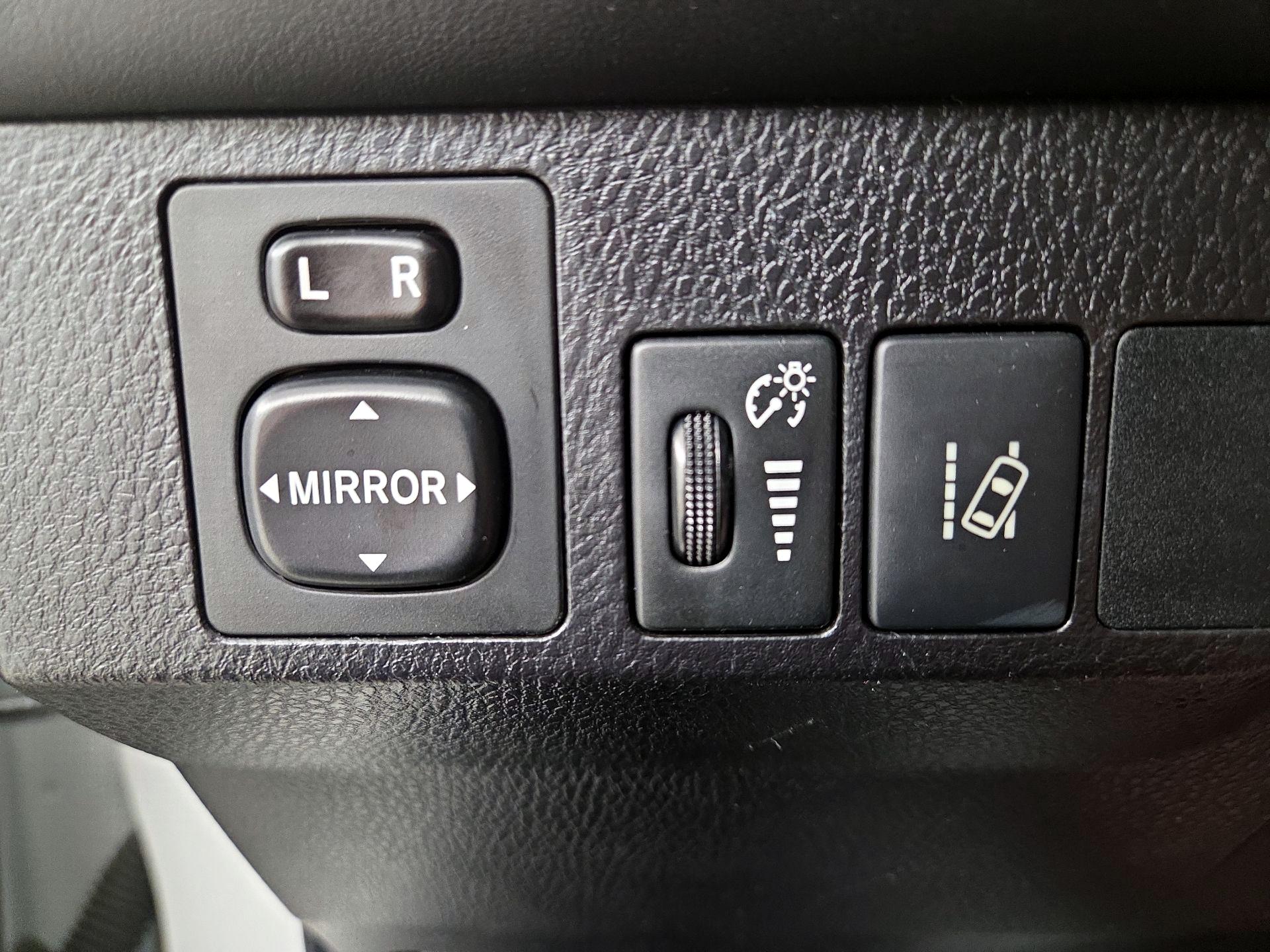 Thumbnail: 2017 Toyota RAV4 - 13