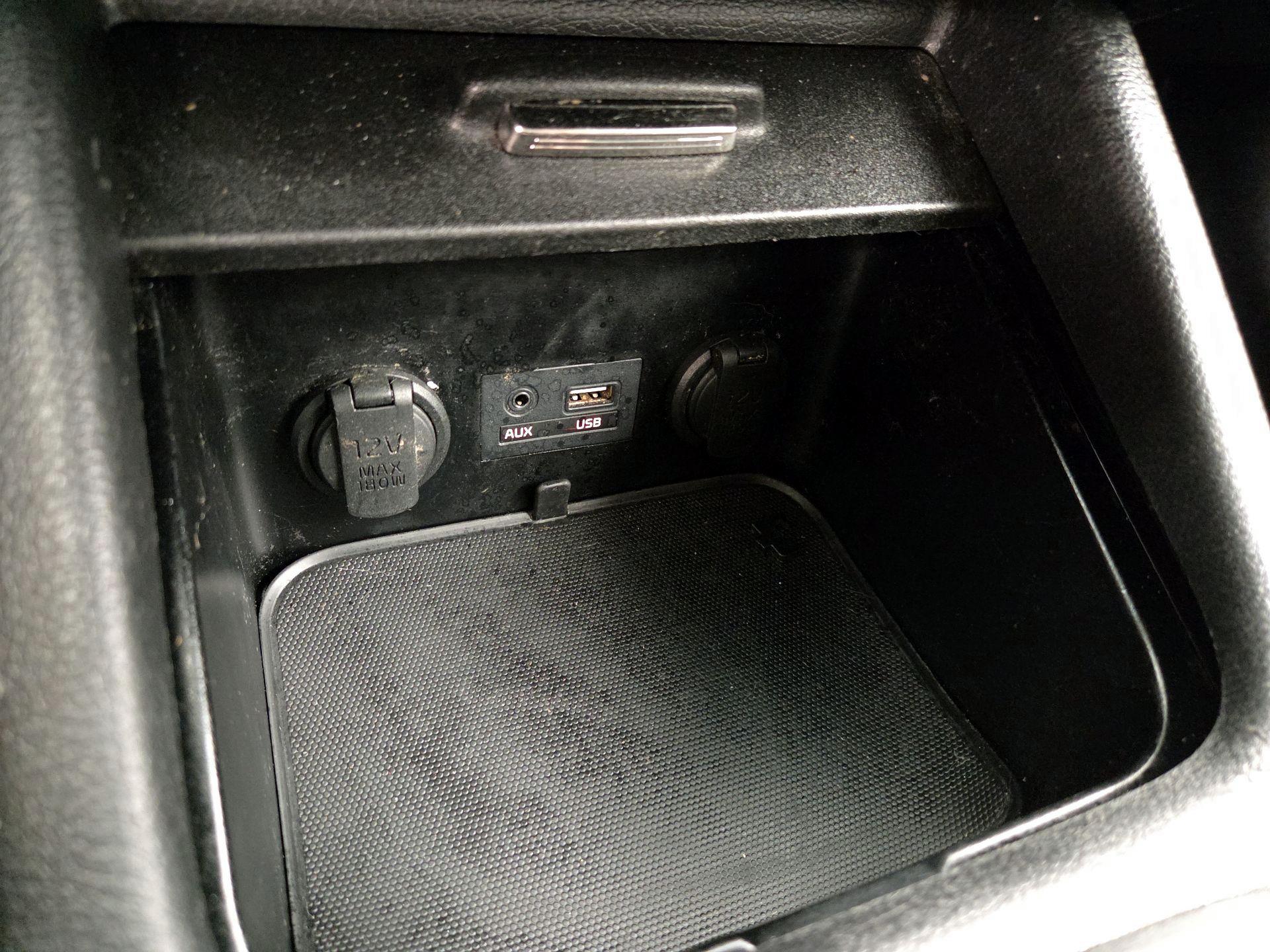 Thumbnail: 2016 Kia Forte - 17