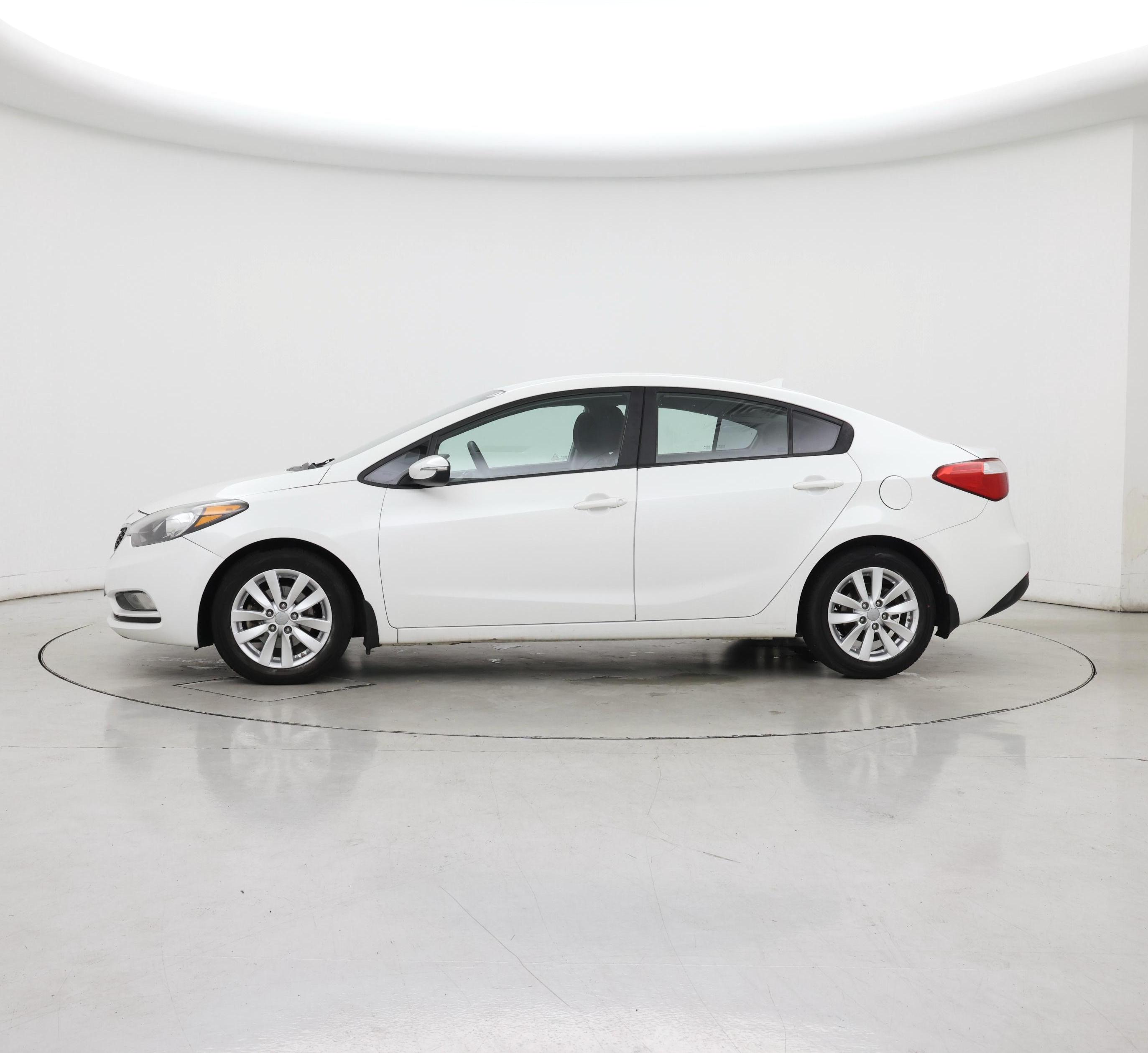 Thumbnail: 2016 Kia Forte - 3