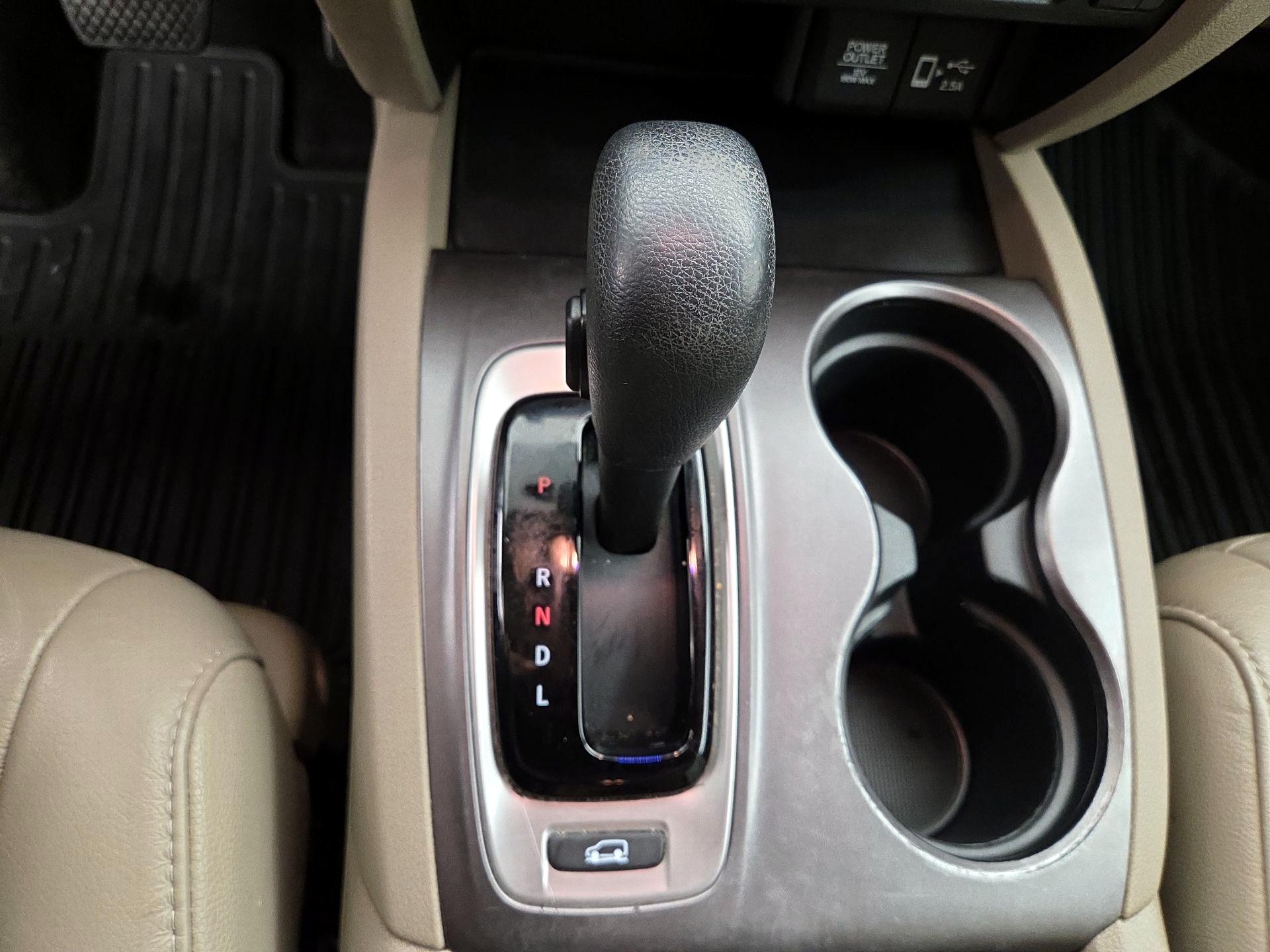 Thumbnail: 2020 Honda Pilot - 17