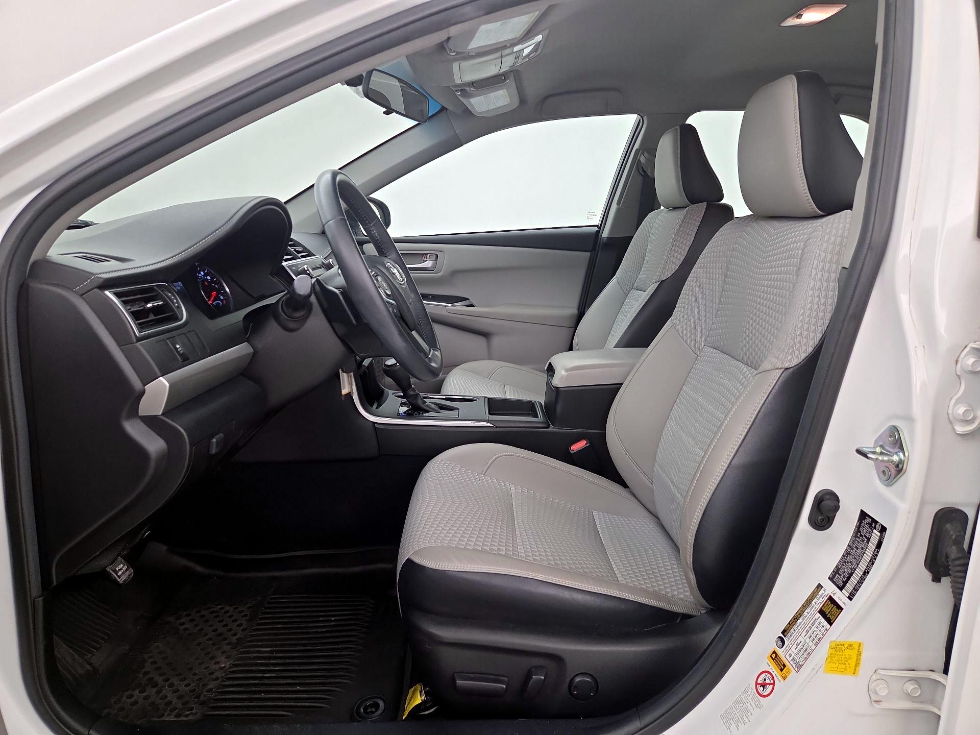 Thumbnail: 2015 Toyota Camry - 11