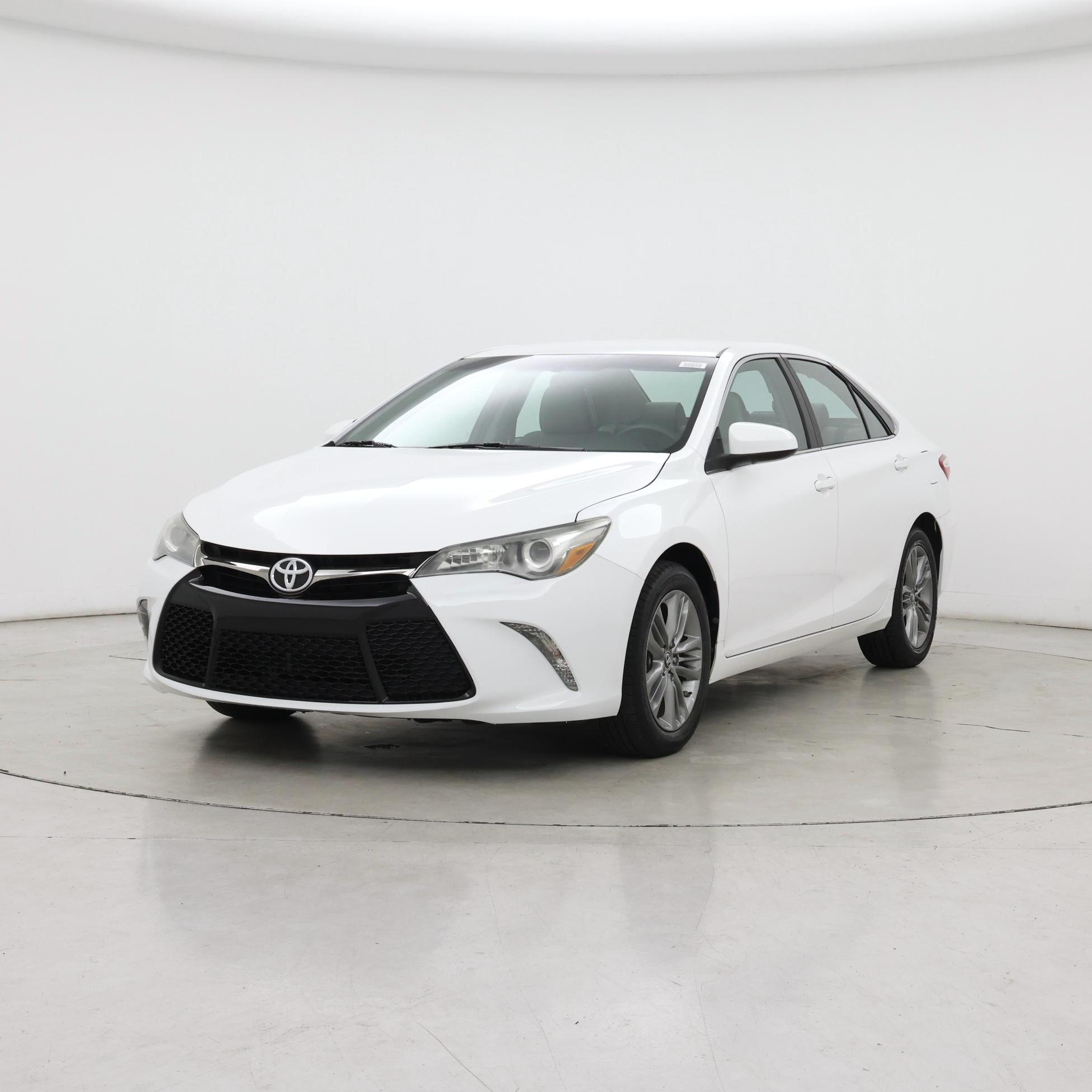 Thumbnail: 2015 Toyota Camry - 4
