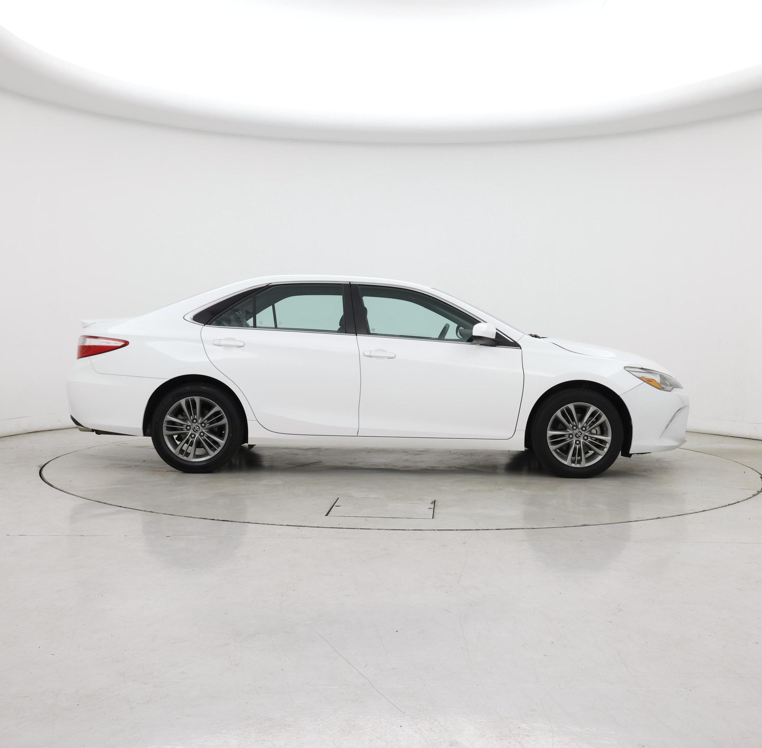 Thumbnail: 2015 Toyota Camry - 7