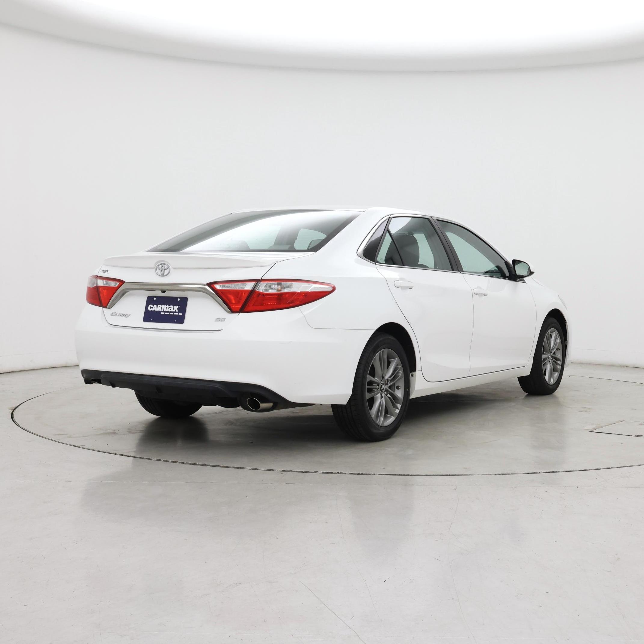 Thumbnail: 2015 Toyota Camry - 8
