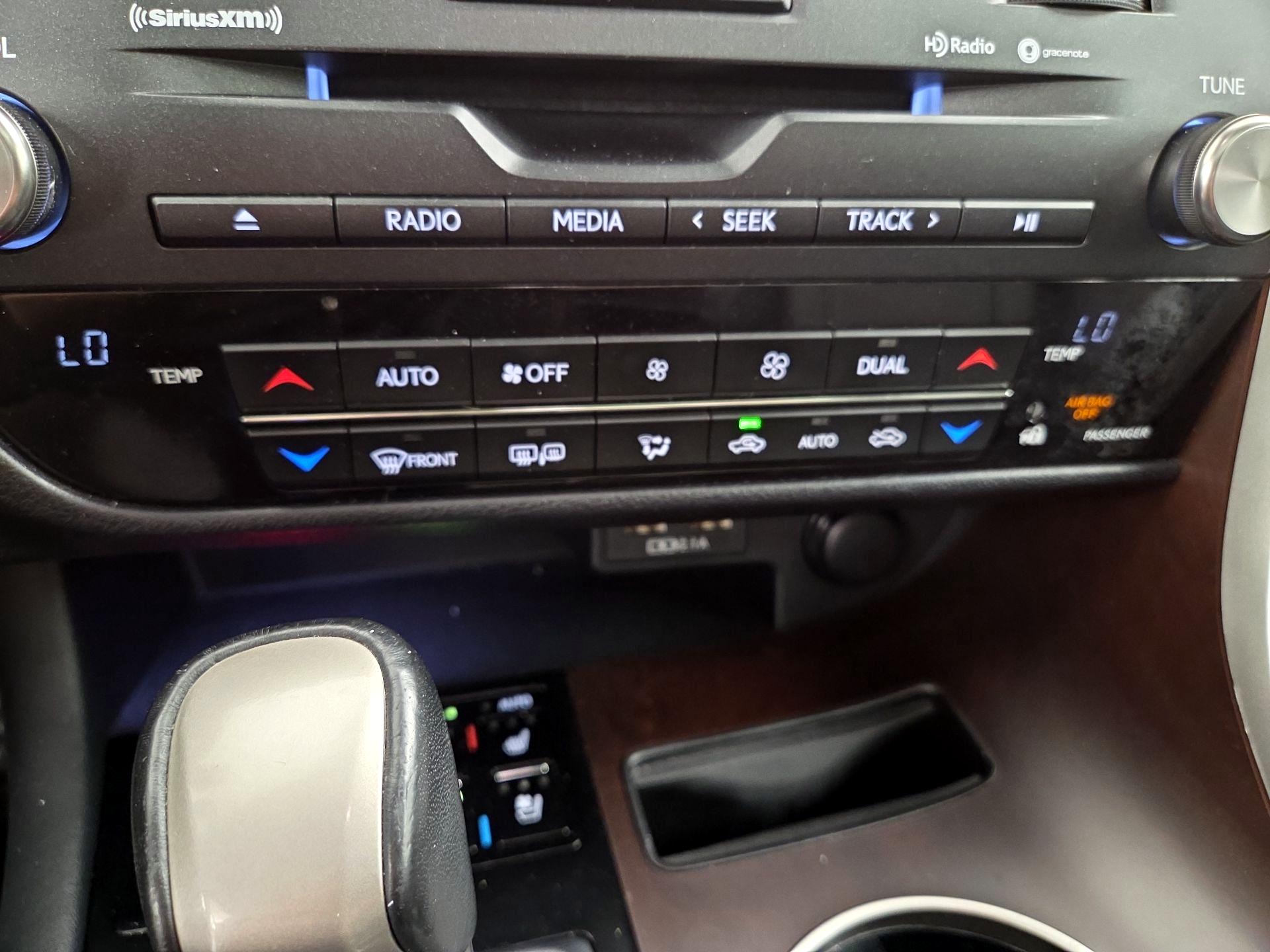 Thumbnail: 2021 Lexus RX - 17