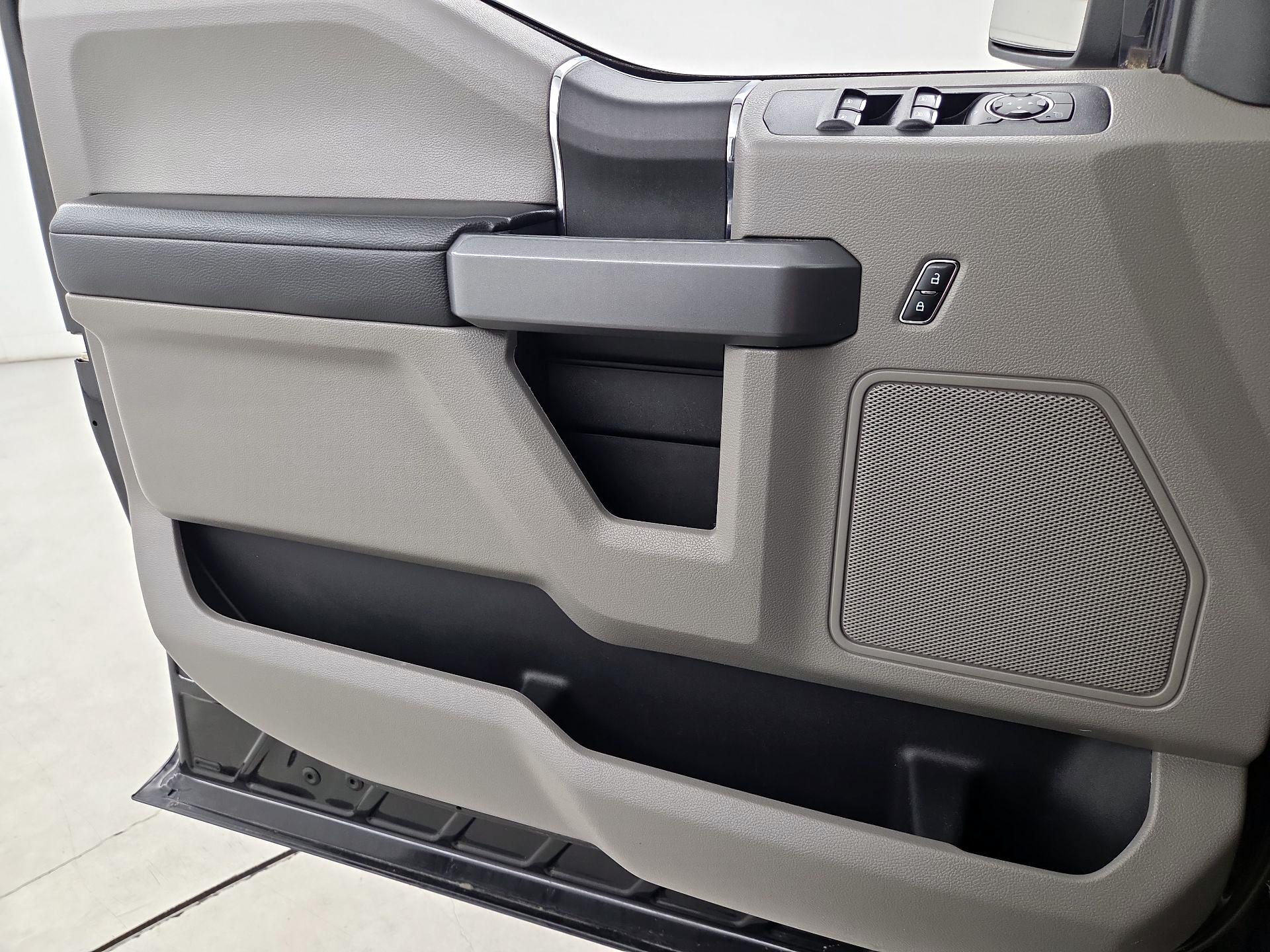 Thumbnail: 2017 Ford F-150 - 12