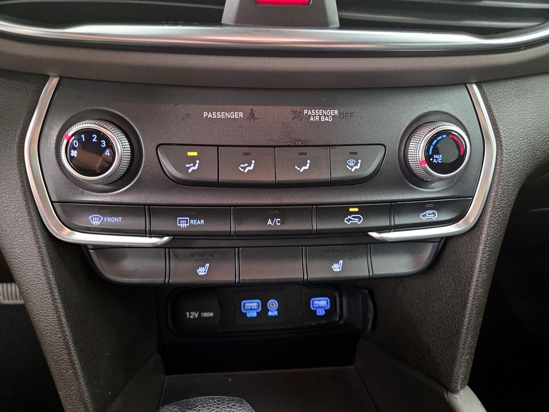 Thumbnail: 2020 Hyundai Santa Fe - 16