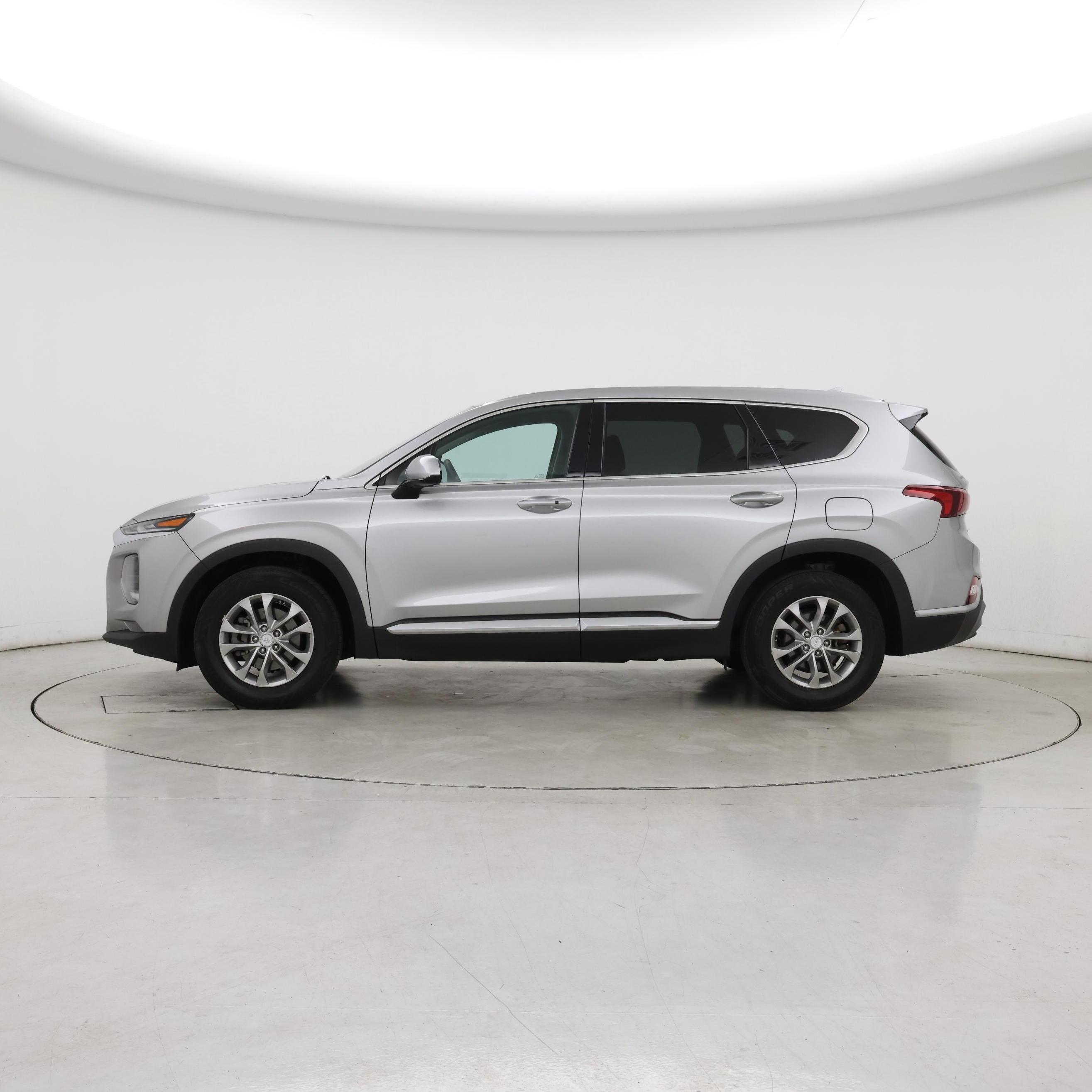 Thumbnail: 2020 Hyundai Santa Fe - 3