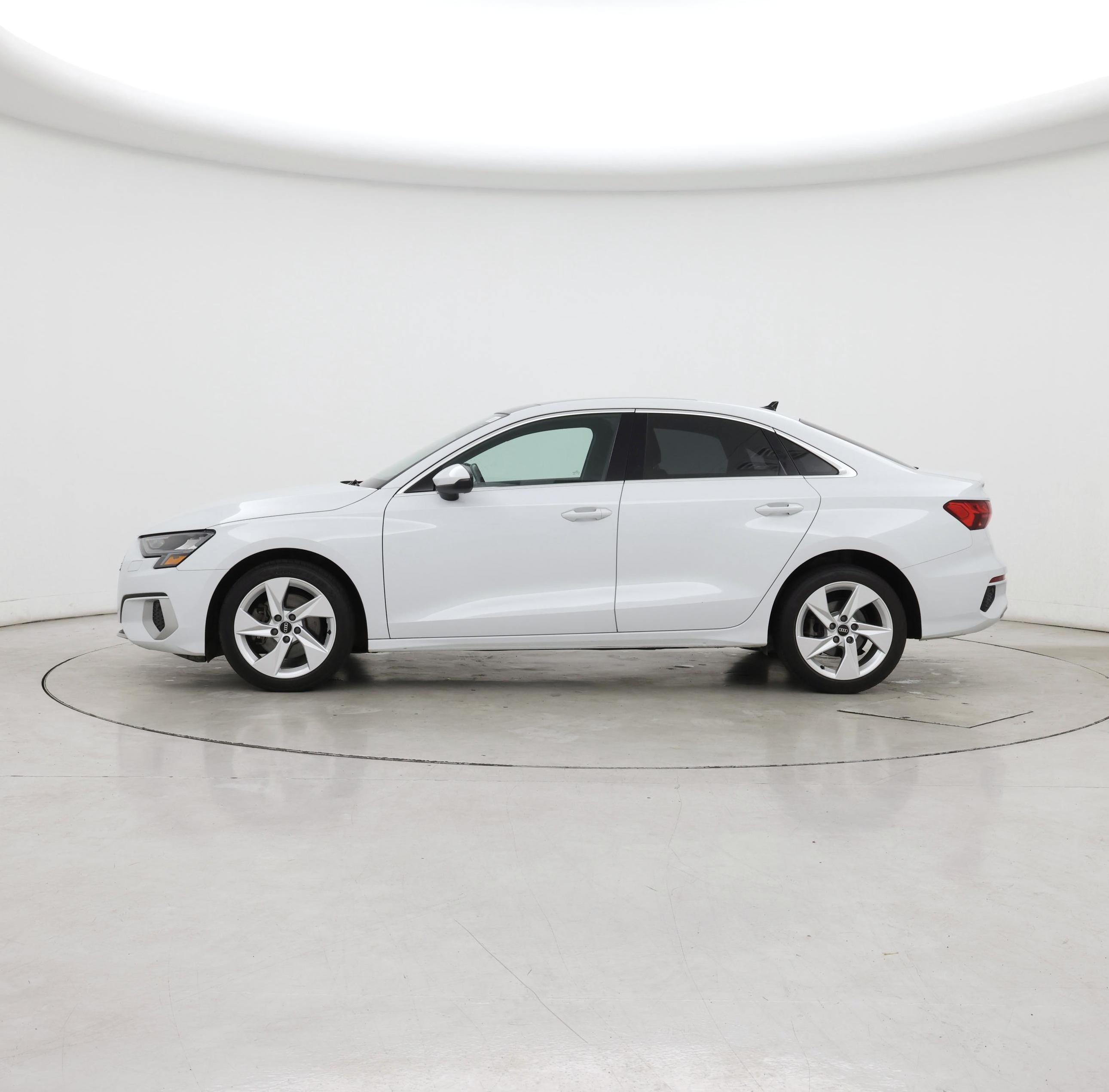 Thumbnail: 2022 Audi A3 - 3
