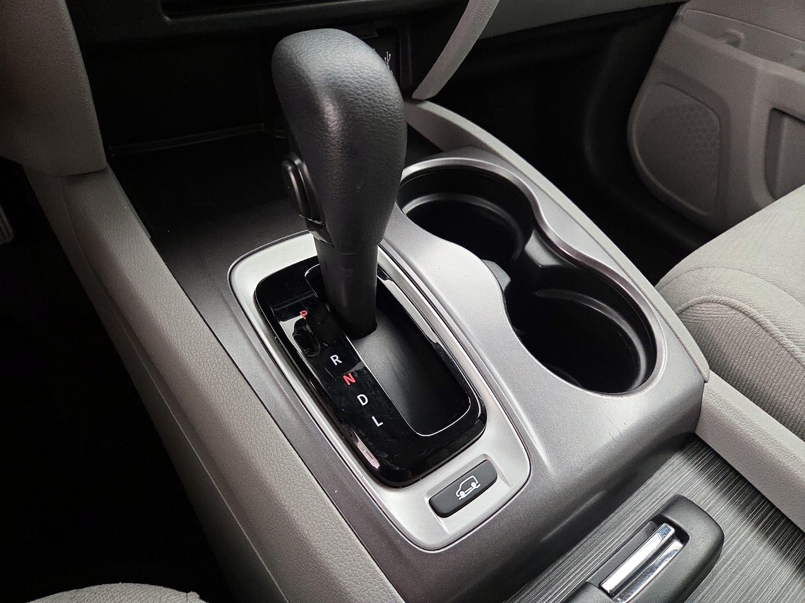 2018 Honda Pilot EX - Photo 18