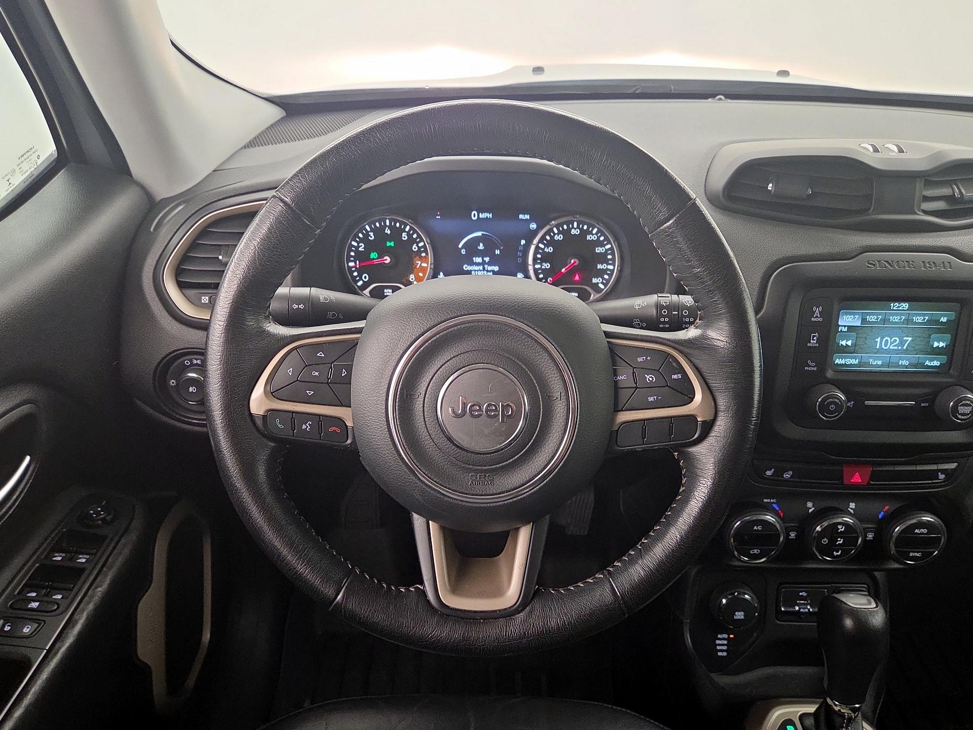Thumbnail: 2016 Jeep Renegade - 10