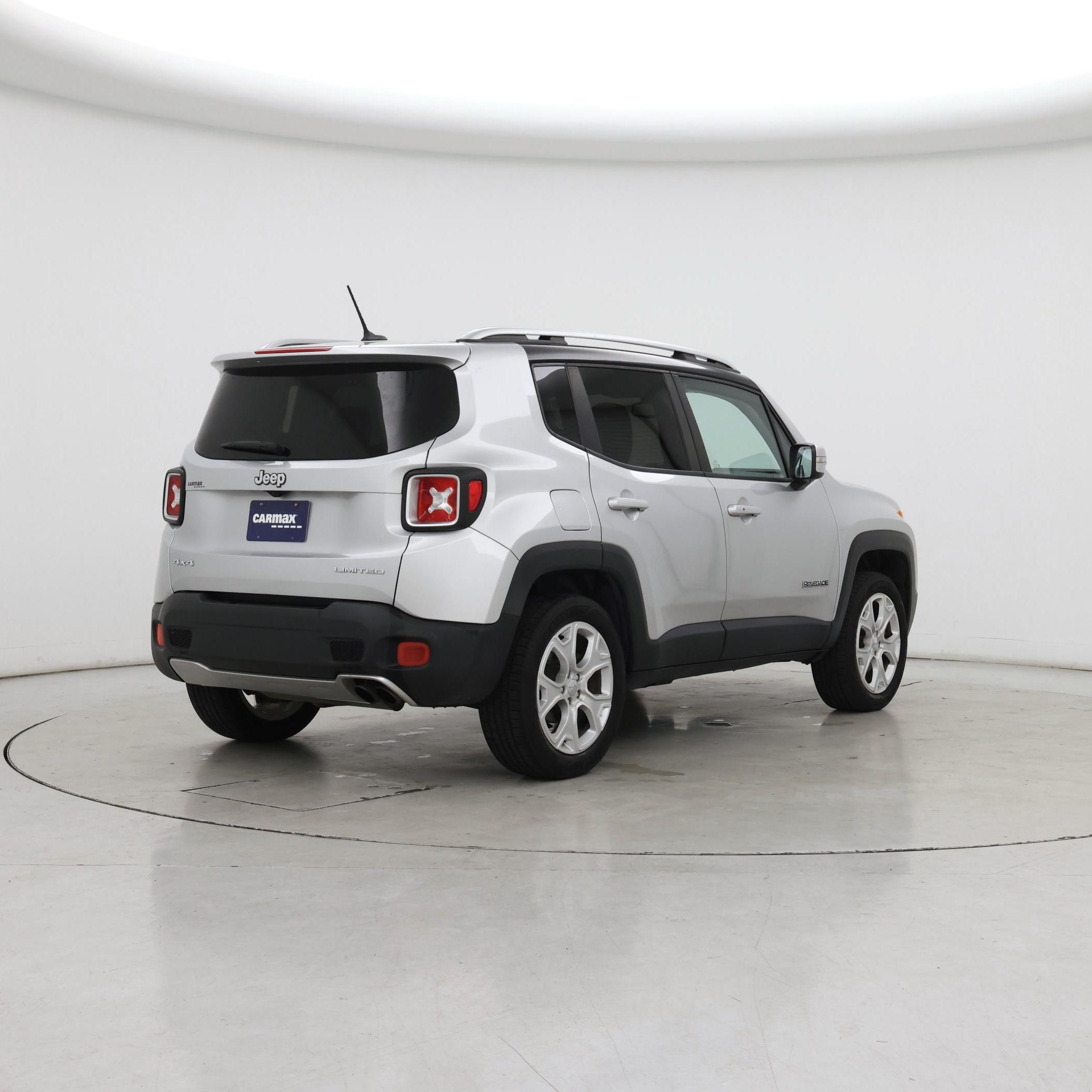 Thumbnail: 2016 Jeep Renegade - 8