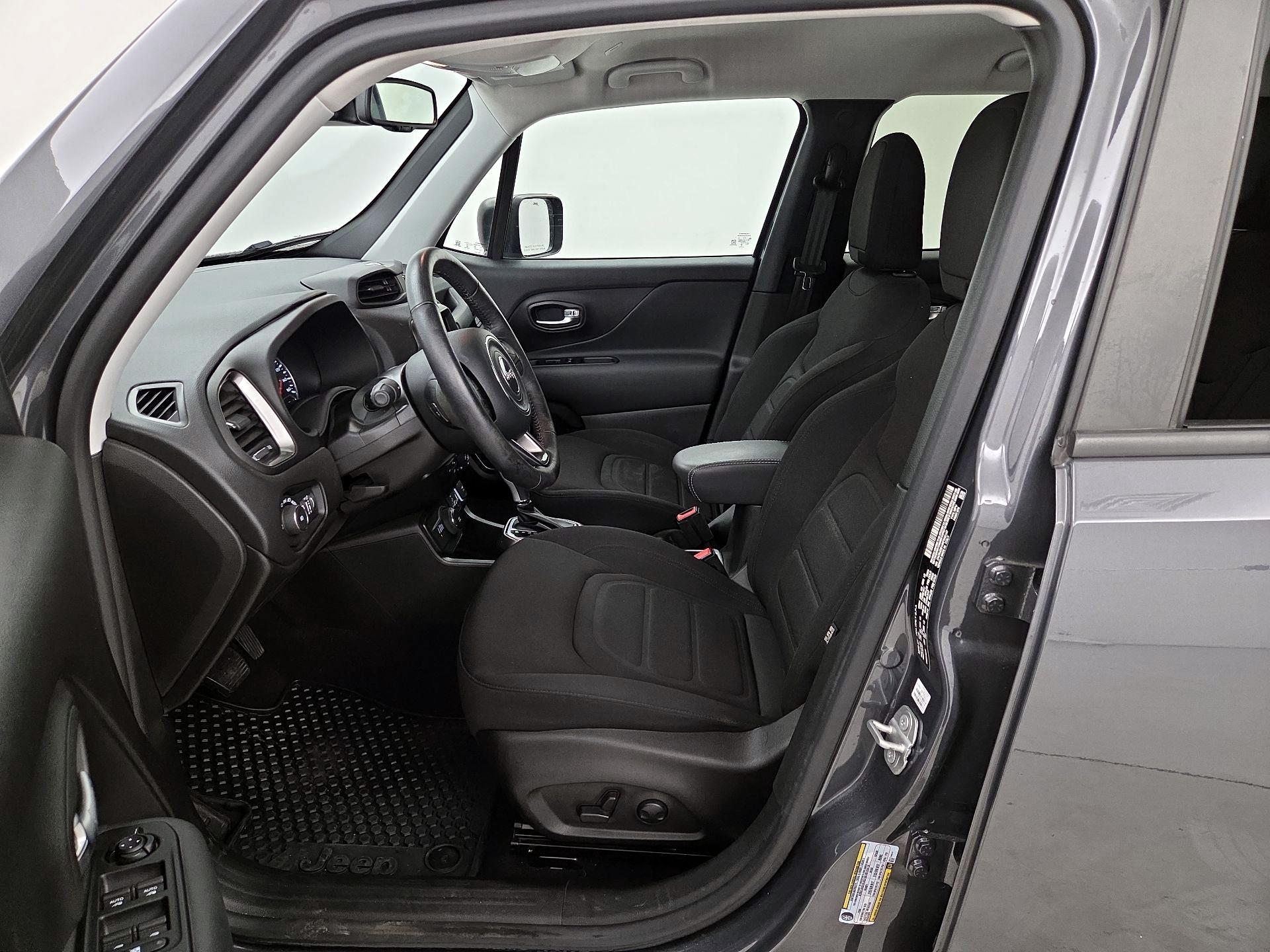 Thumbnail: 2022 Jeep Renegade - 11