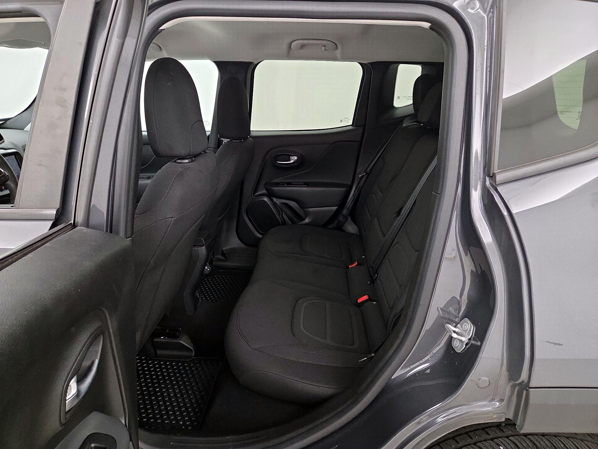 Thumbnail: 2022 Jeep Renegade - 20