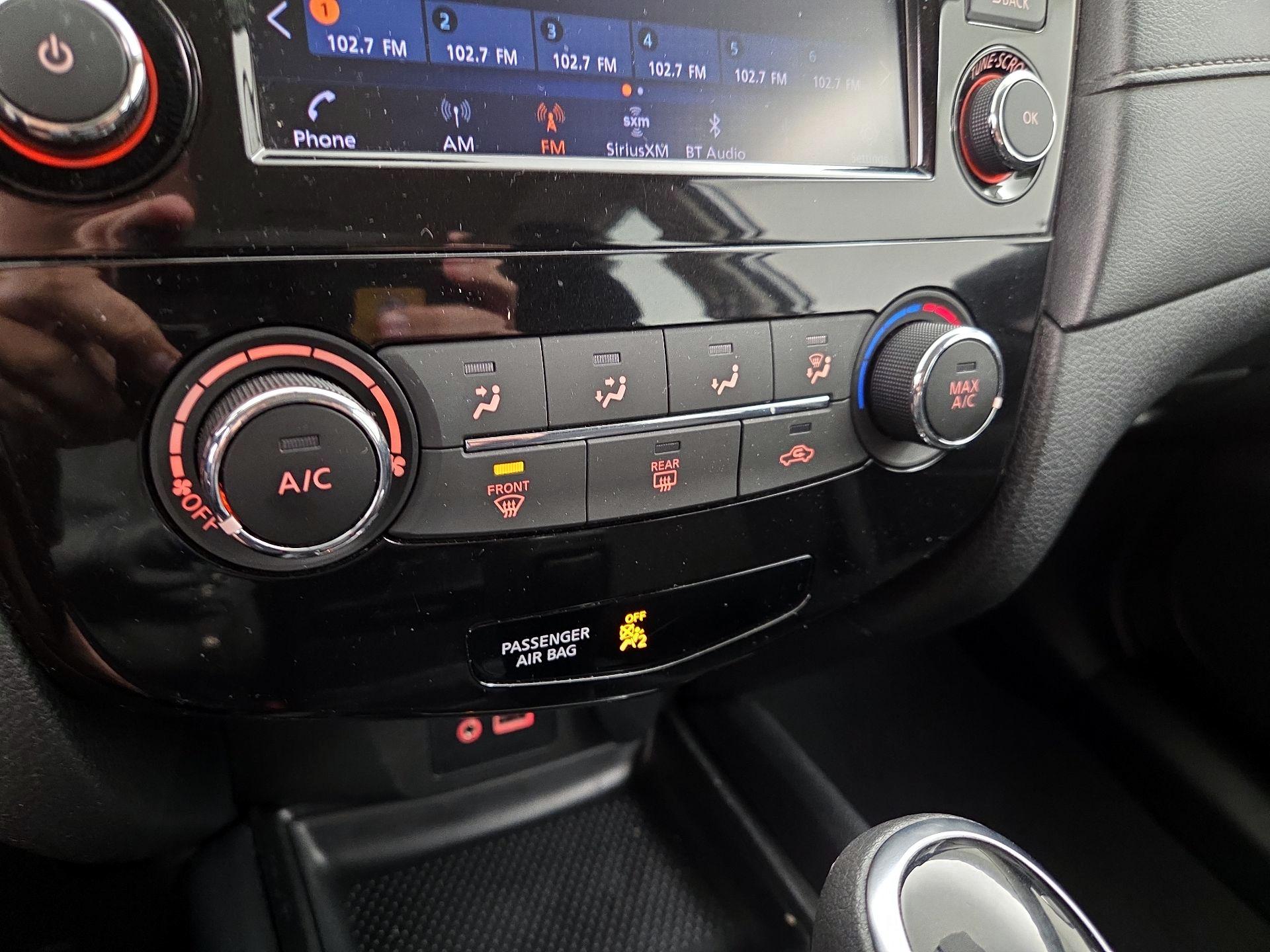 Thumbnail: 2018 Nissan Rogue - 16
