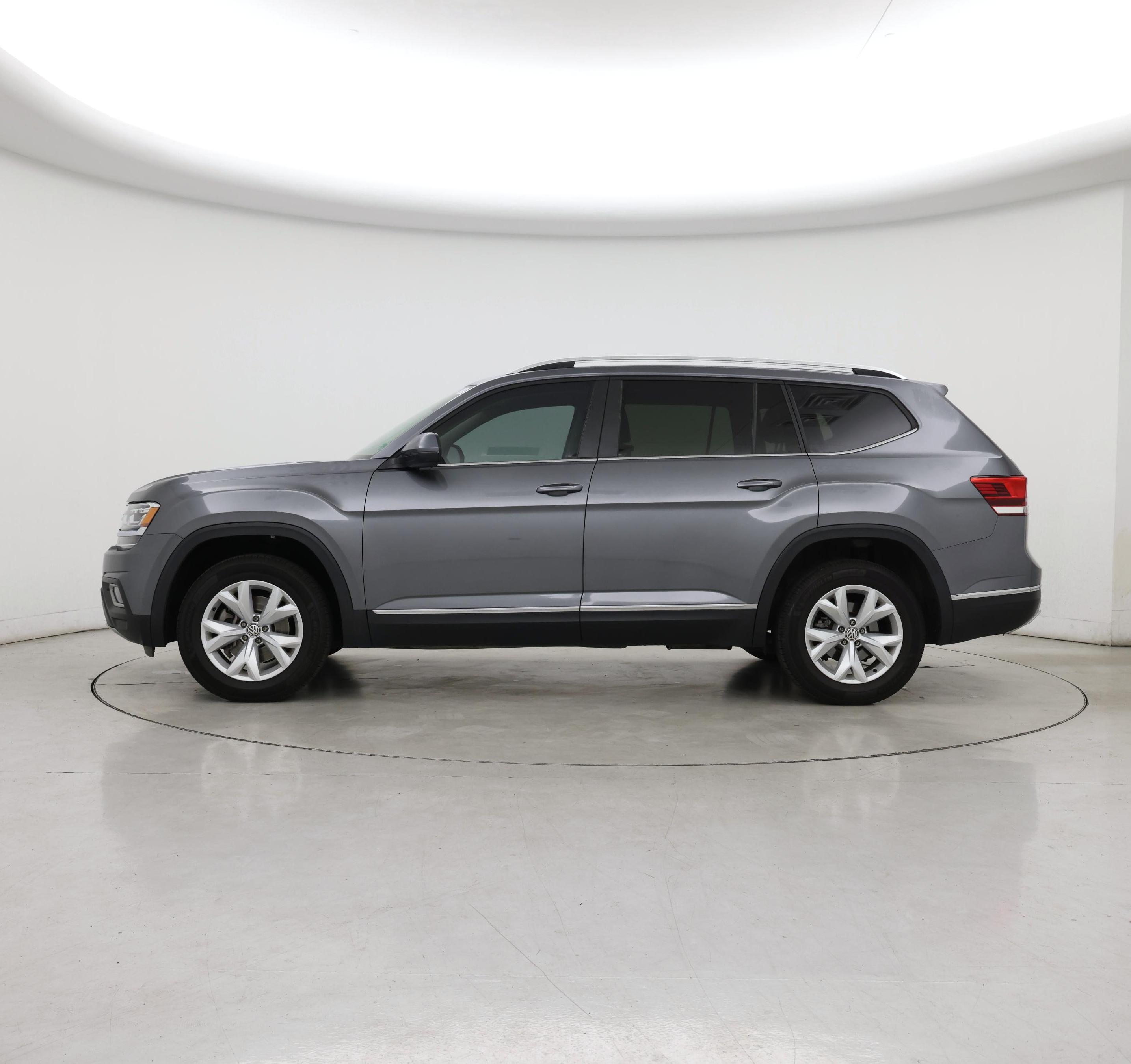 Thumbnail: 2018 Volkswagen Atlas - 3
