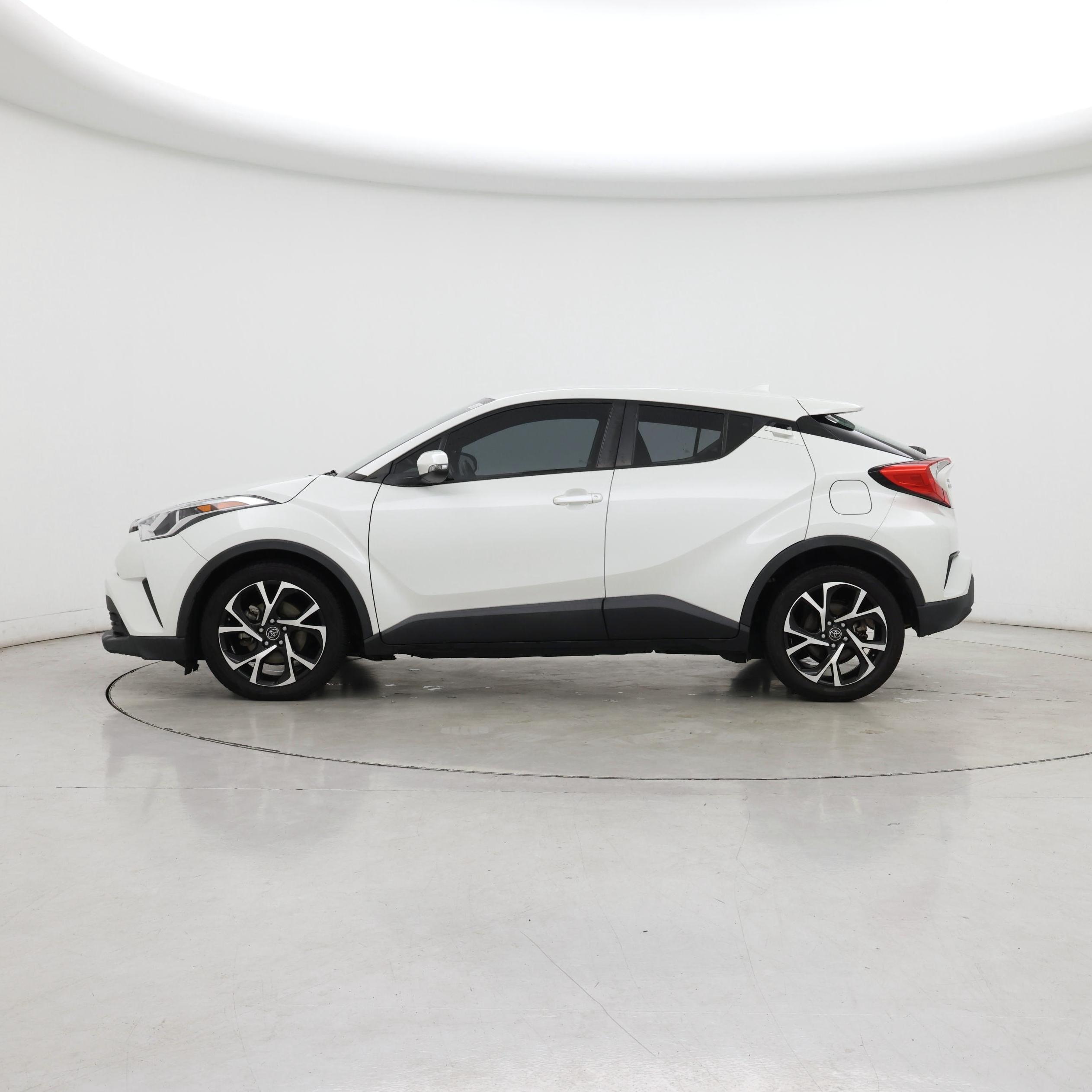 Thumbnail: 2018 Toyota C-HR - 3