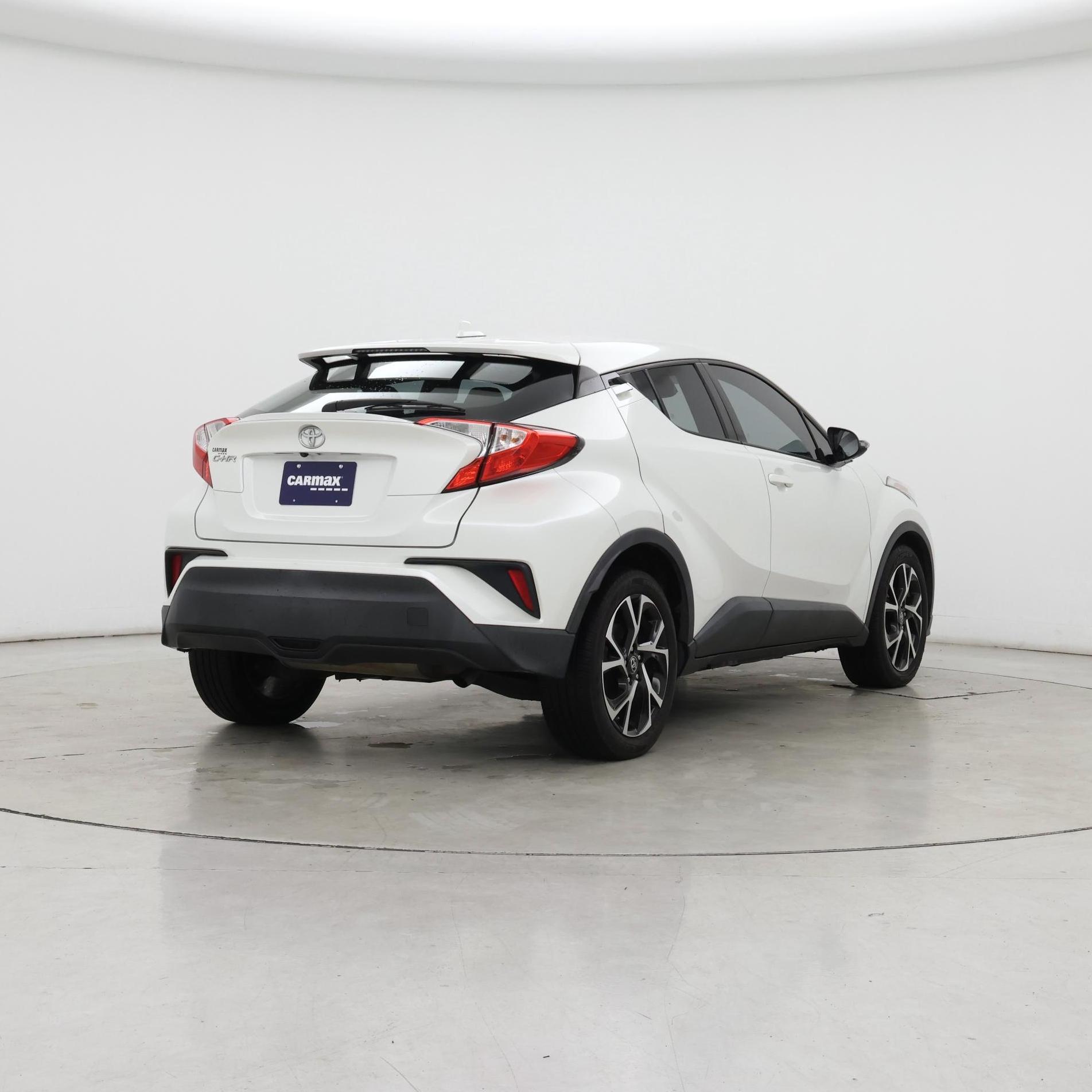 Thumbnail: 2018 Toyota C-HR - 8