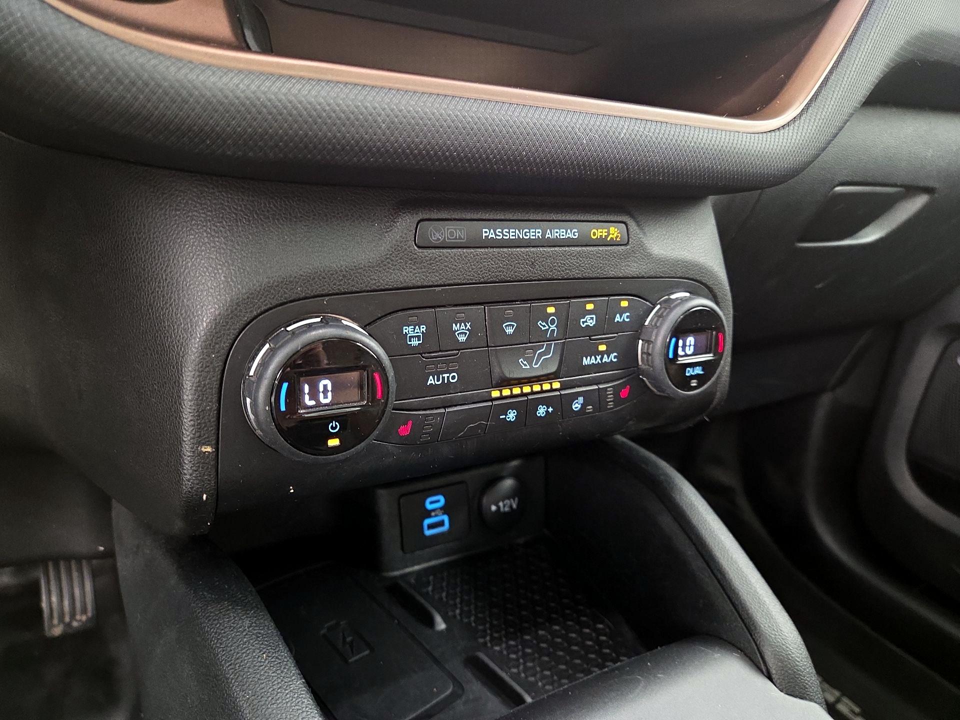 Thumbnail: 2021 Ford Bronco Sport - 17