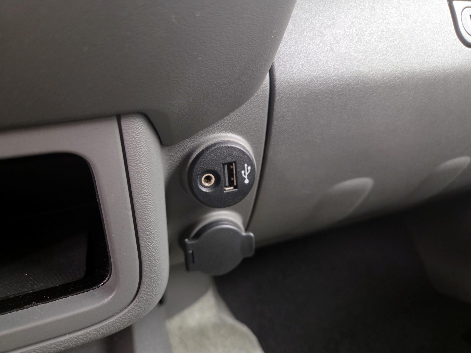 Thumbnail: 2017 Nissan Frontier - 17
