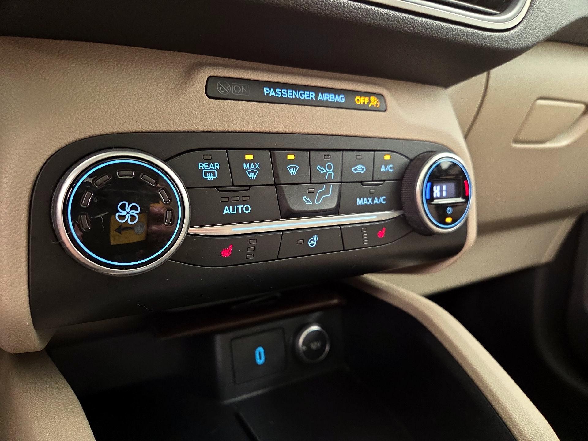 Thumbnail: 2020 Ford Escape - 17