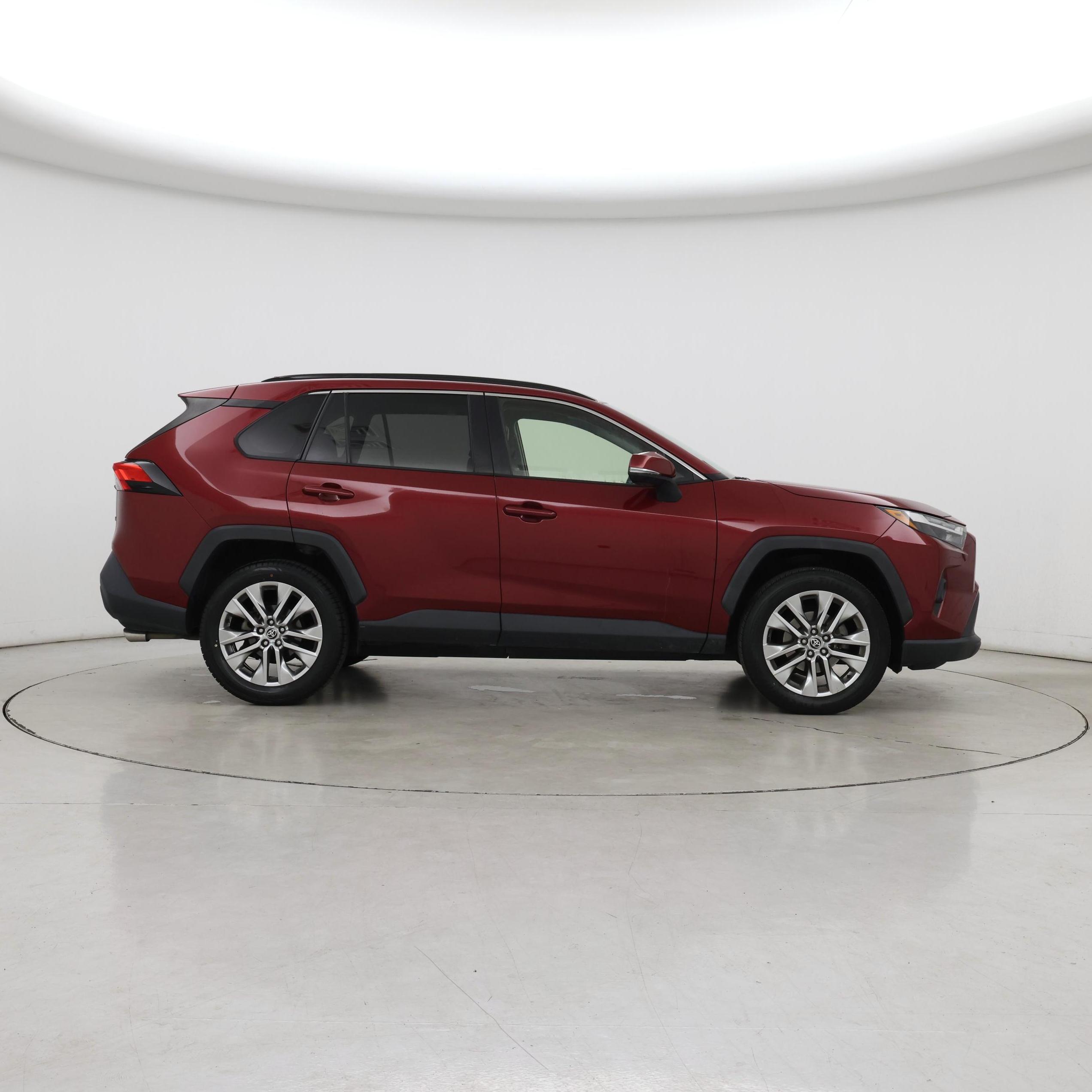 Thumbnail: 2022 Toyota RAV4 - 7