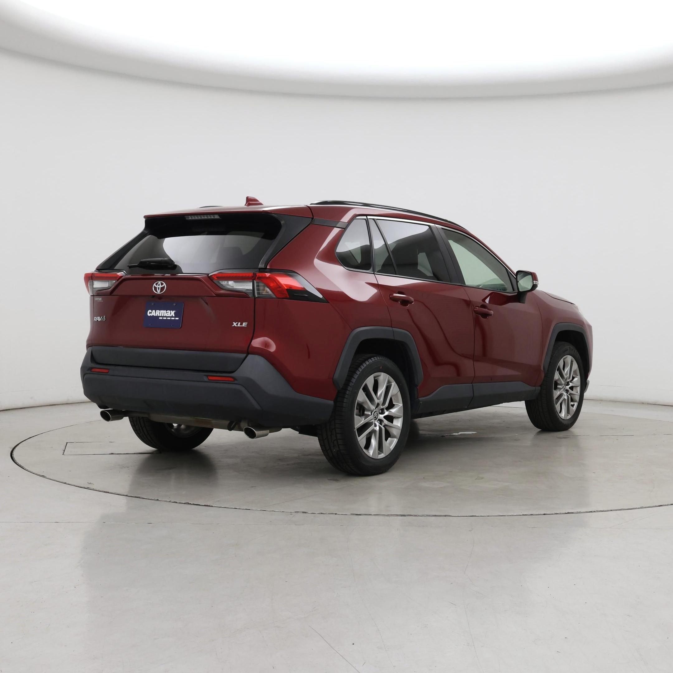 Thumbnail: 2022 Toyota RAV4 - 8
