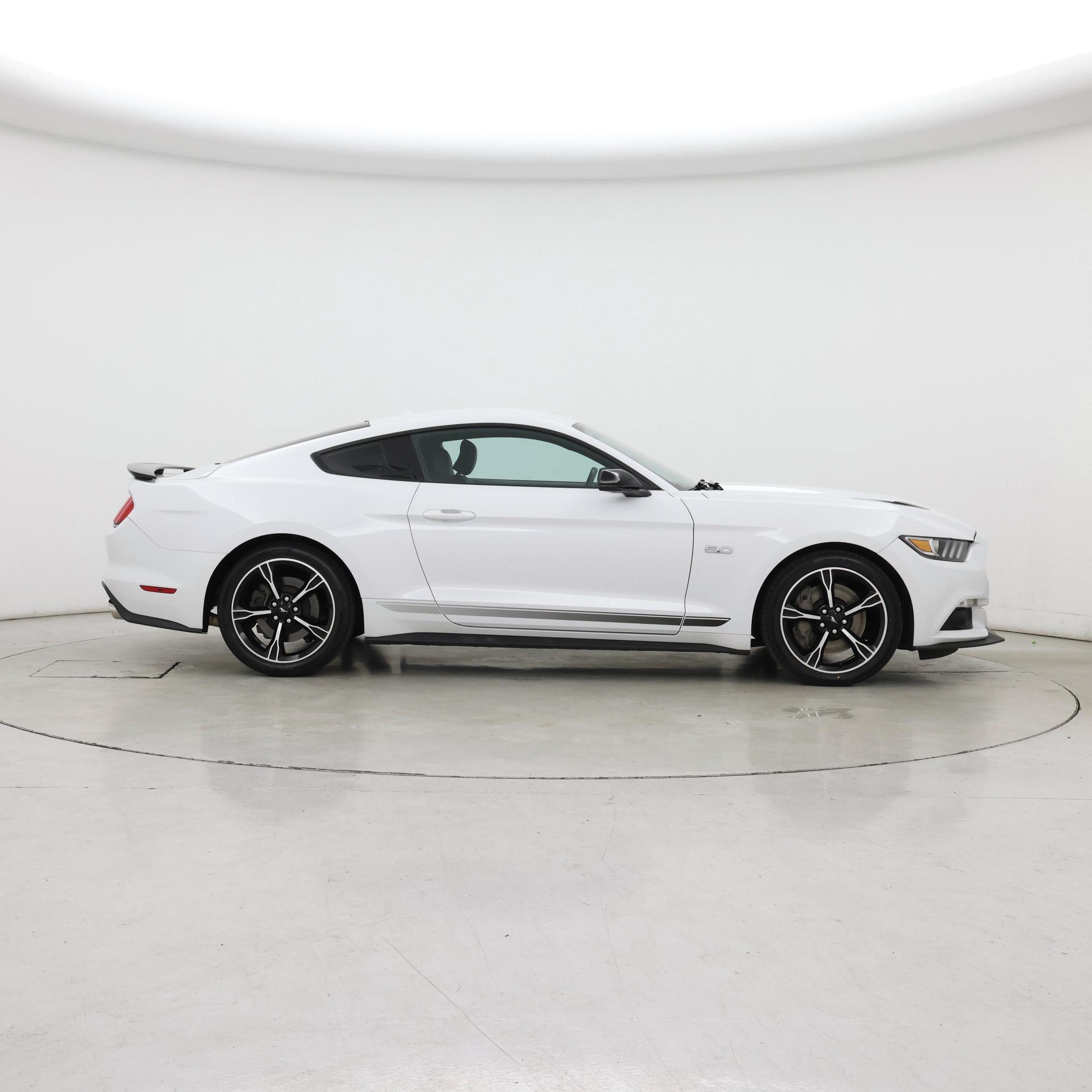 Thumbnail: 2017 Ford Mustang - 7