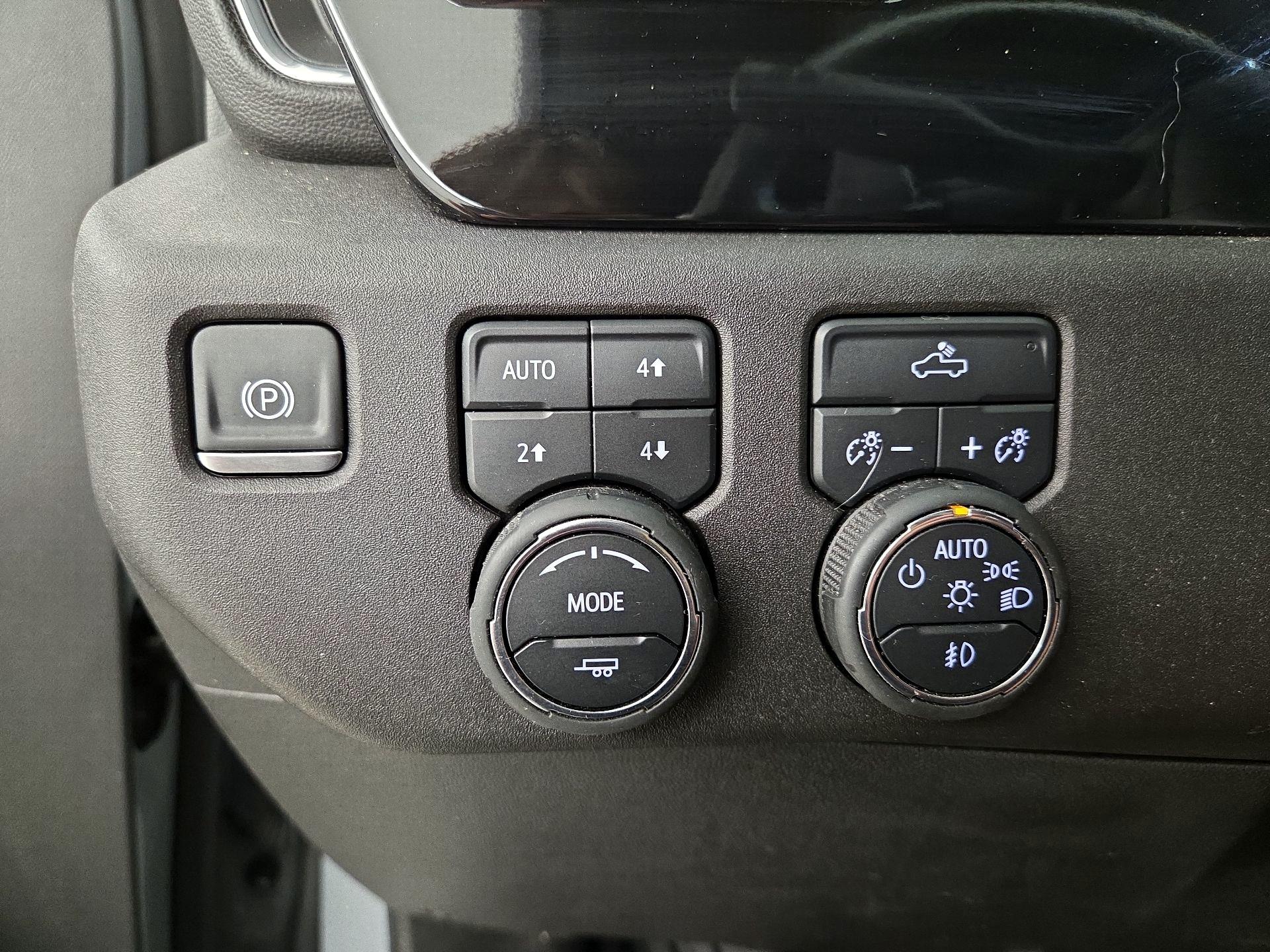 Thumbnail: 2025 Chevrolet Silverado 1500 - 13