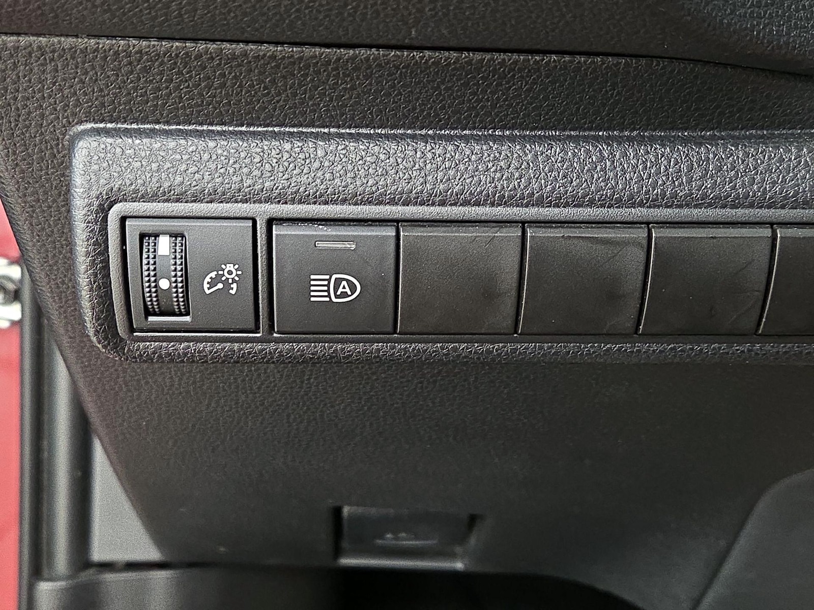 2023 Toyota Corolla LE - Photo 14