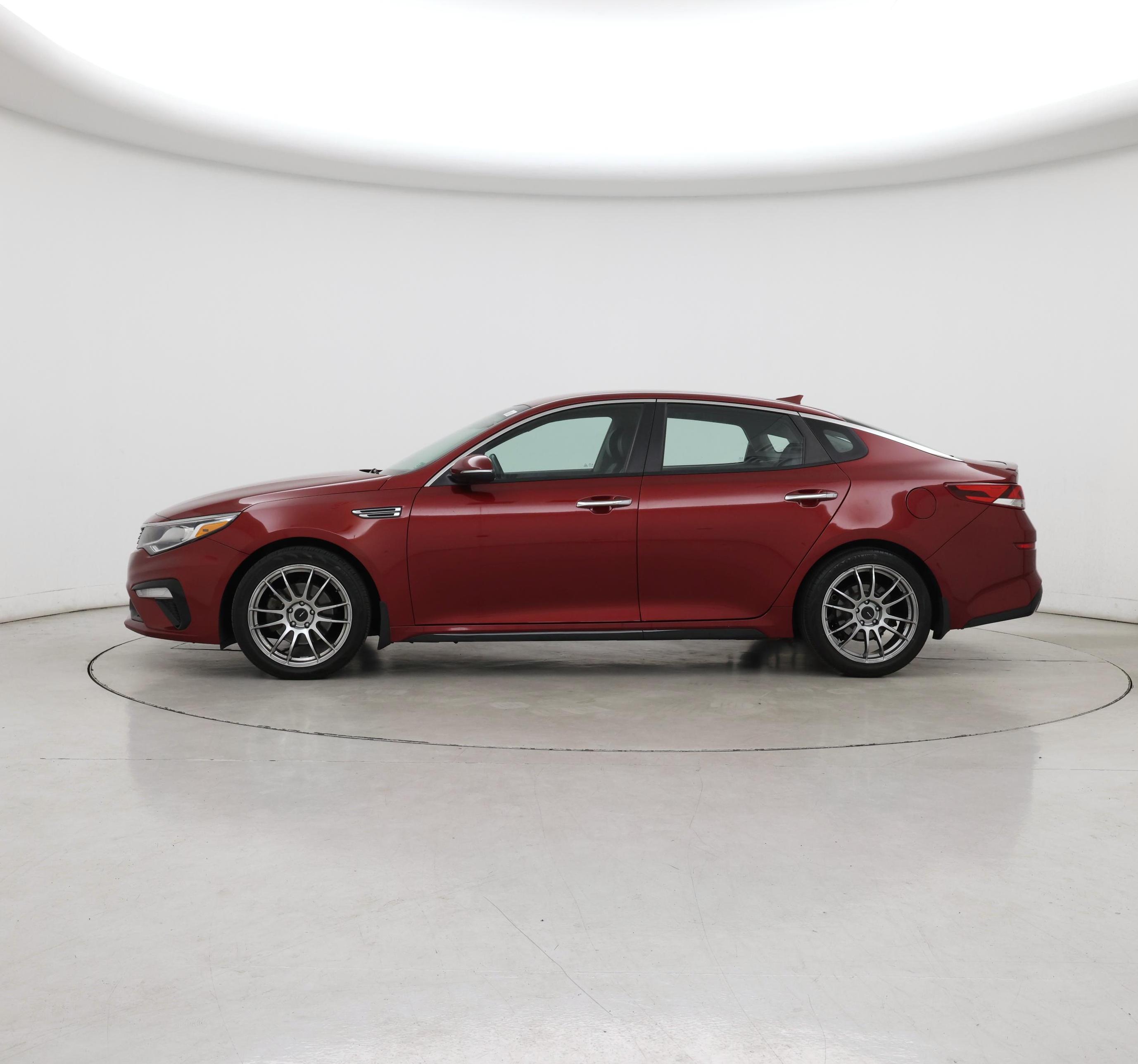 Thumbnail: 2020 Kia Optima - 3