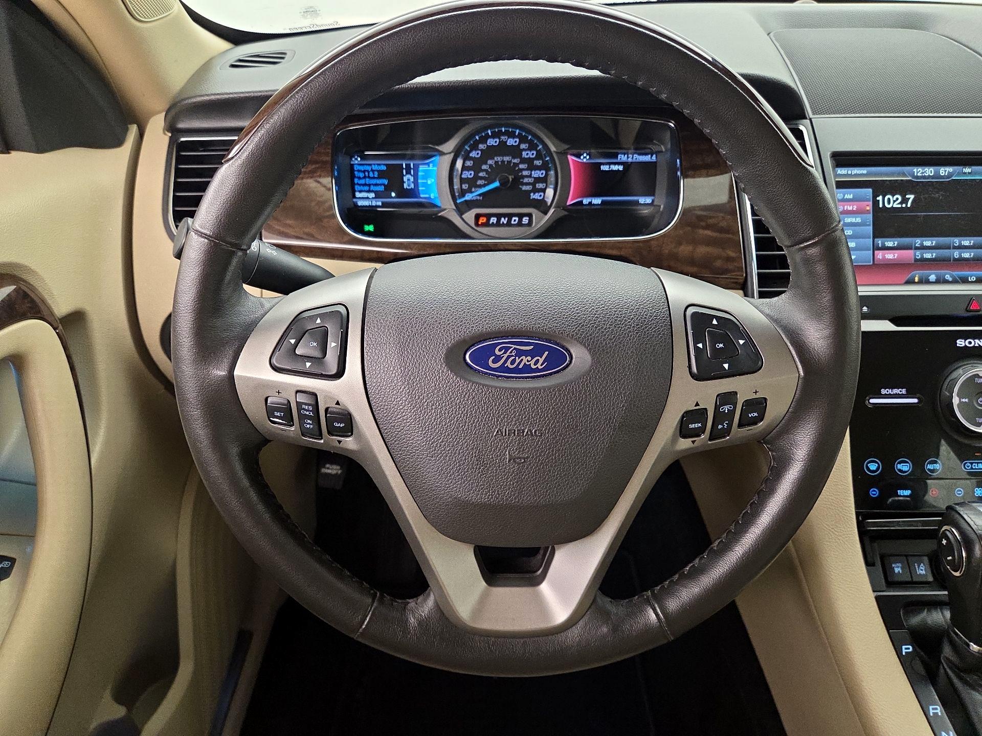 Thumbnail: 2015 Ford Taurus - 10