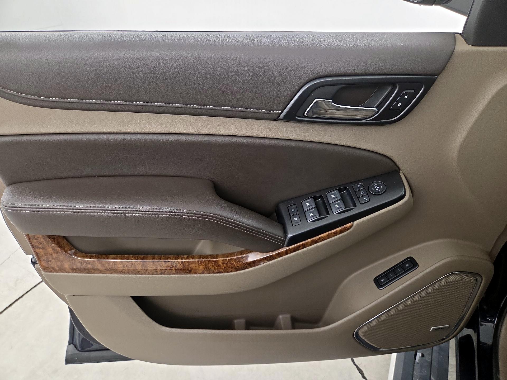 Thumbnail: 2020 Chevrolet Tahoe - 12