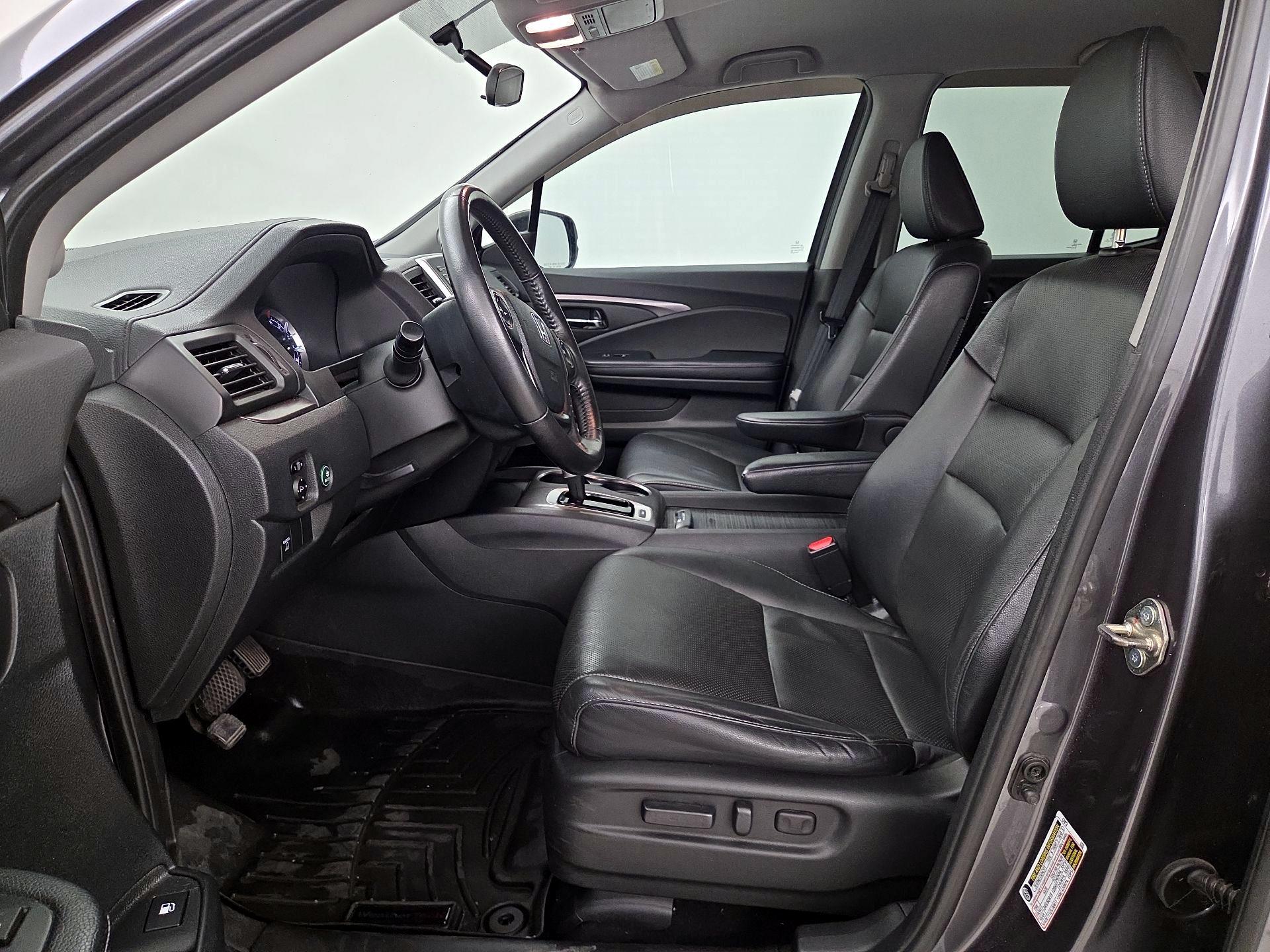 Thumbnail: 2017 Honda Ridgeline - 11