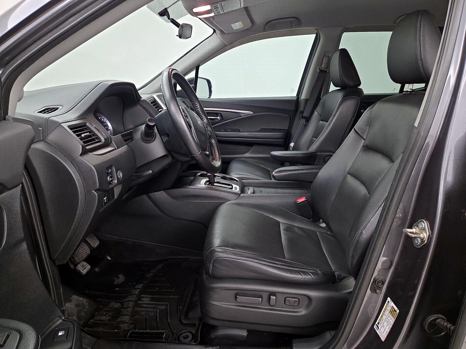 2017 Honda Ridgeline RTL - Photo 3