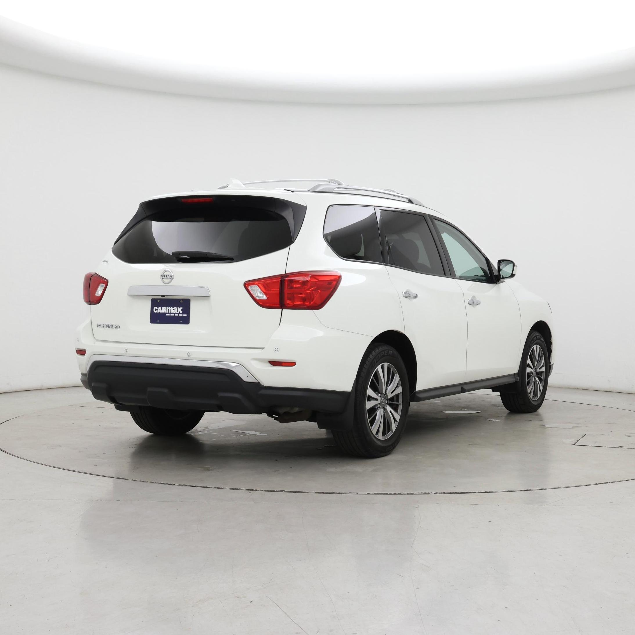 Thumbnail: 2020 Nissan Pathfinder - 8