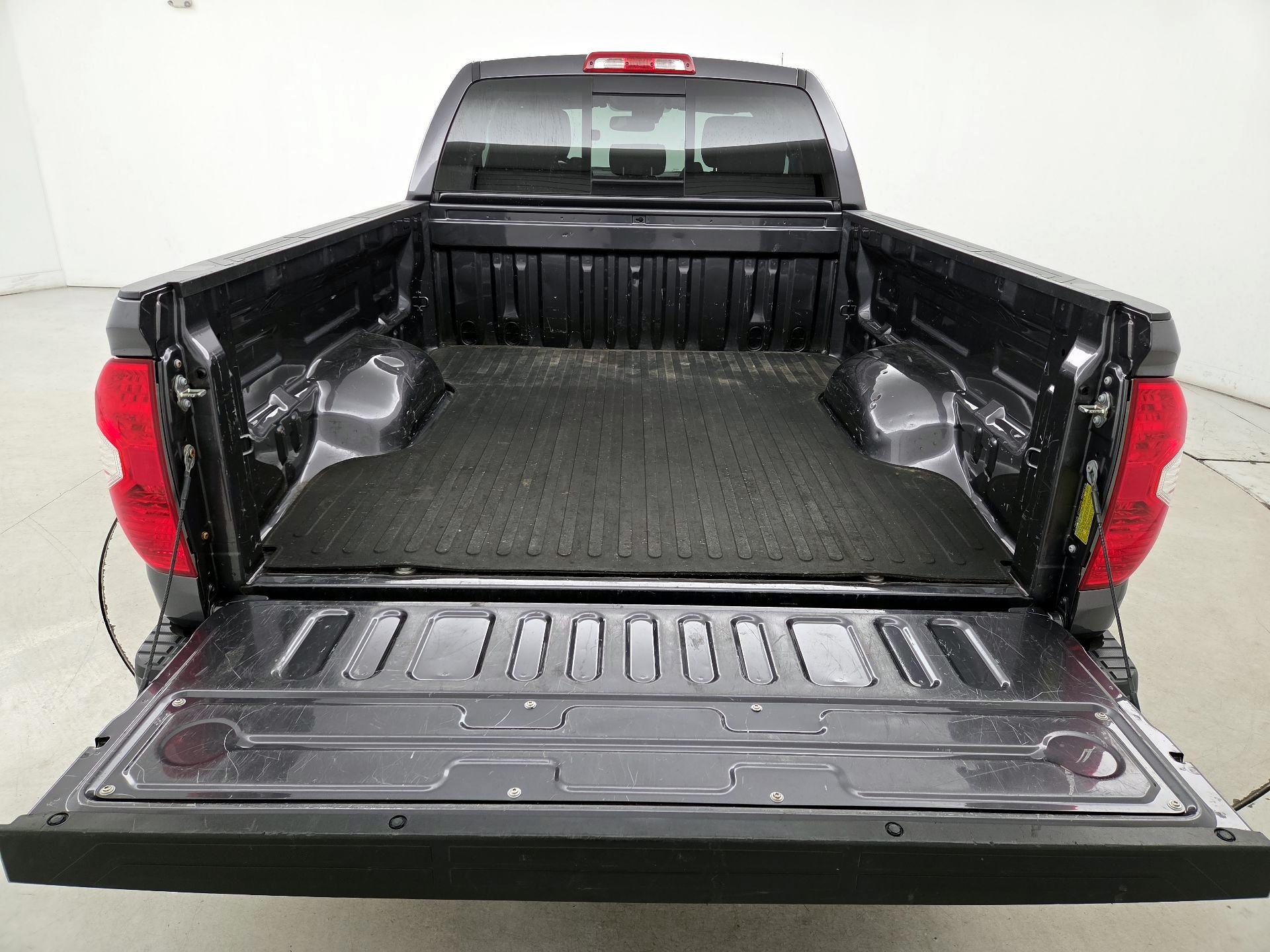 Thumbnail: 2018 Toyota Tundra - 20