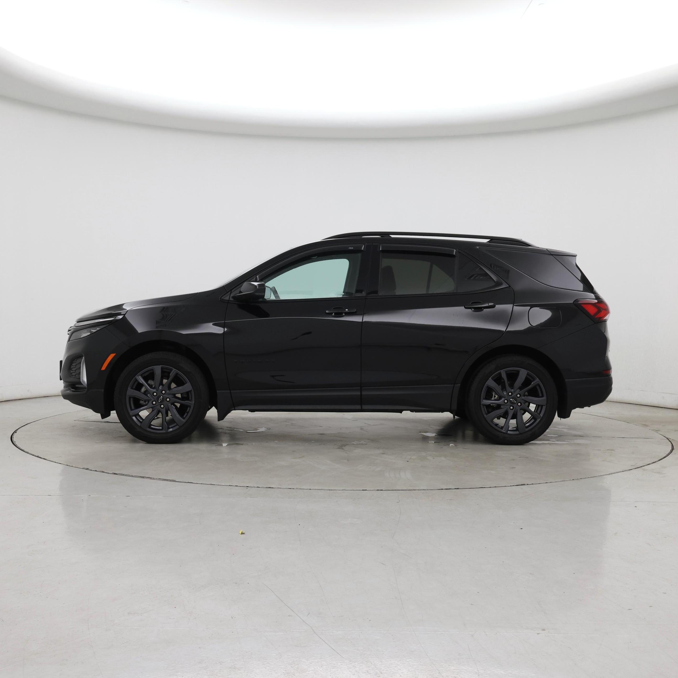 Thumbnail: 2024 Chevrolet Equinox - 3