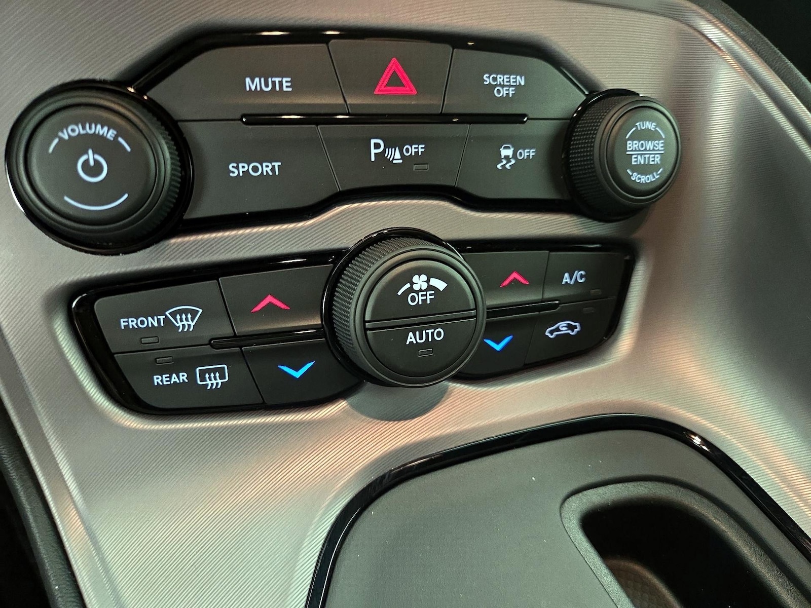 2023 Dodge Challenger R/T - Photo 17