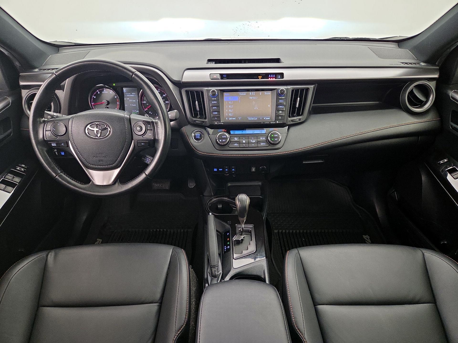 Thumbnail: 2017 Toyota RAV4 - 9