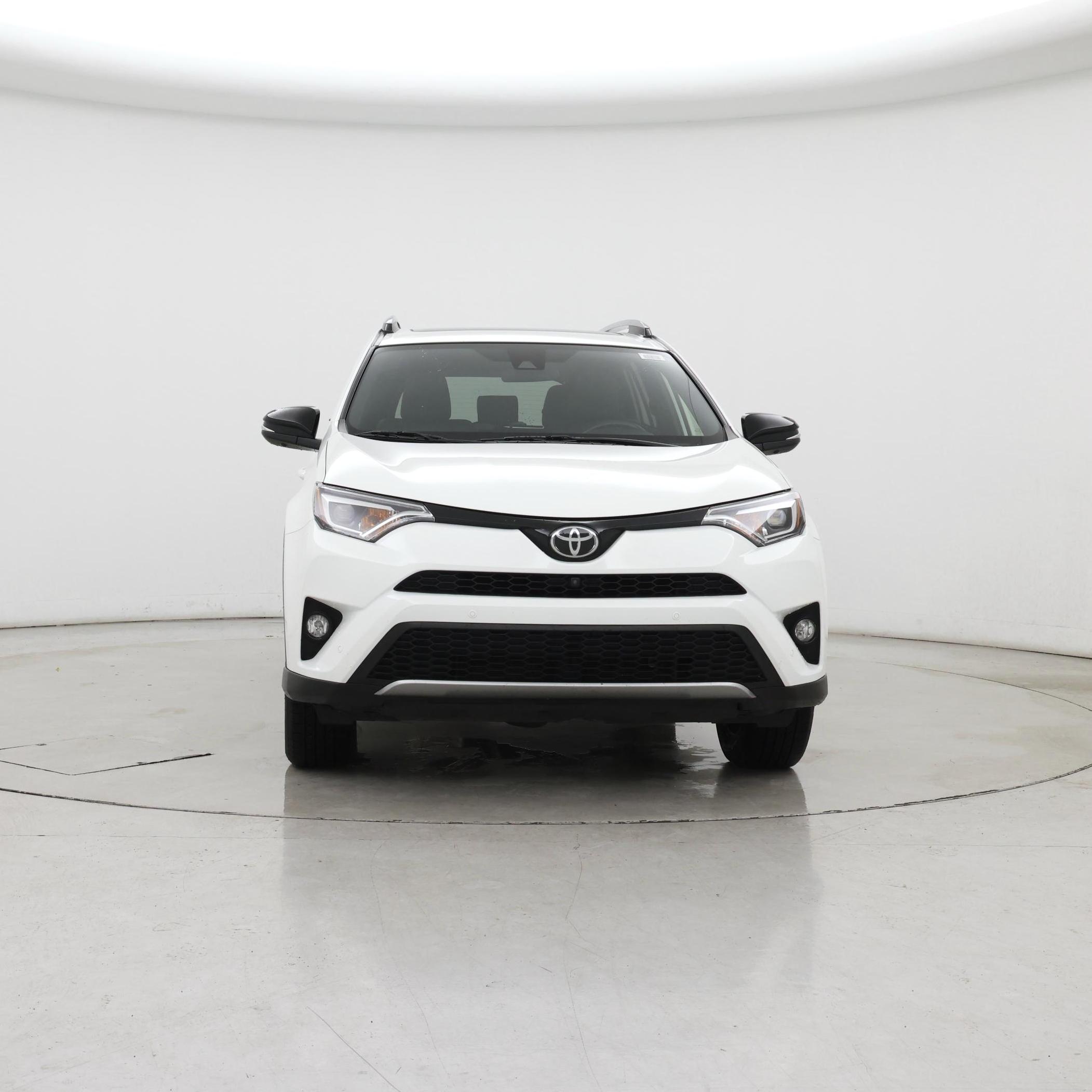 Thumbnail: 2017 Toyota RAV4 - 5