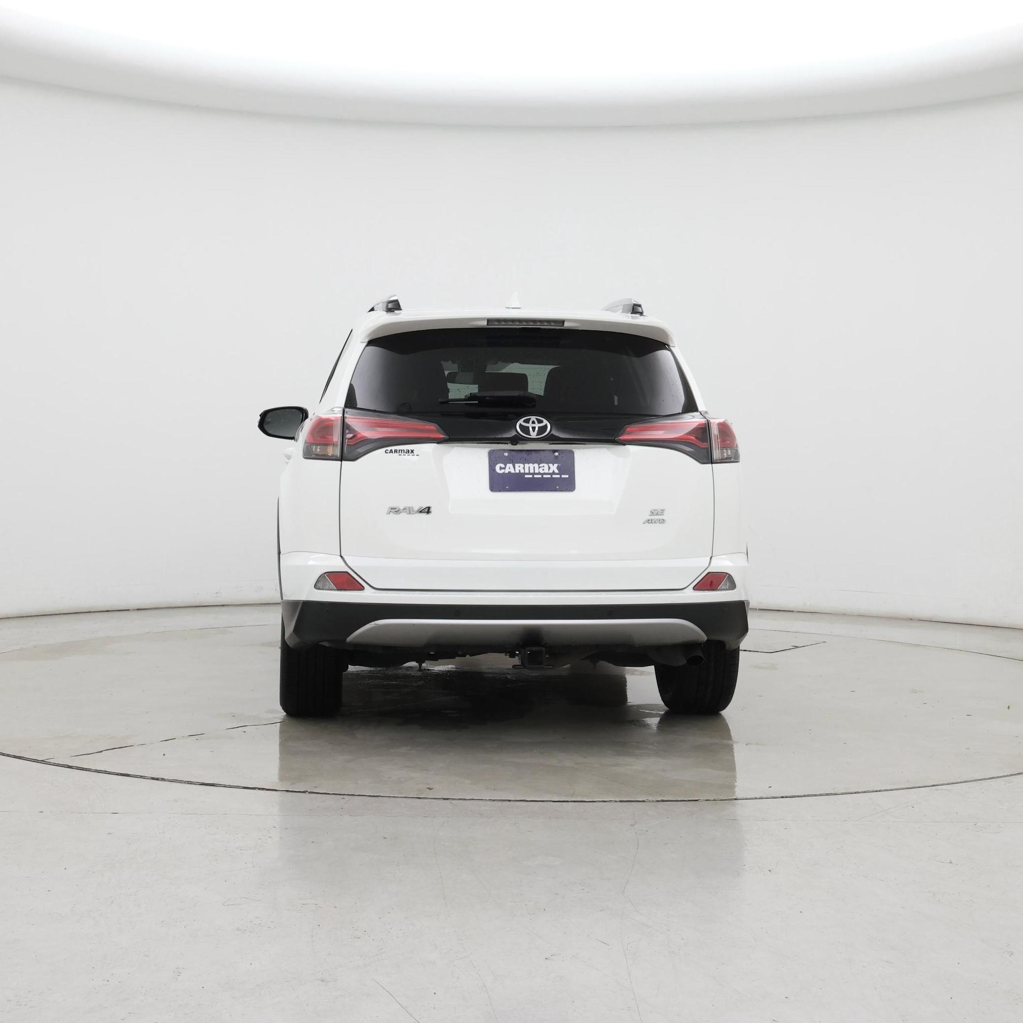 Thumbnail: 2017 Toyota RAV4 - 6