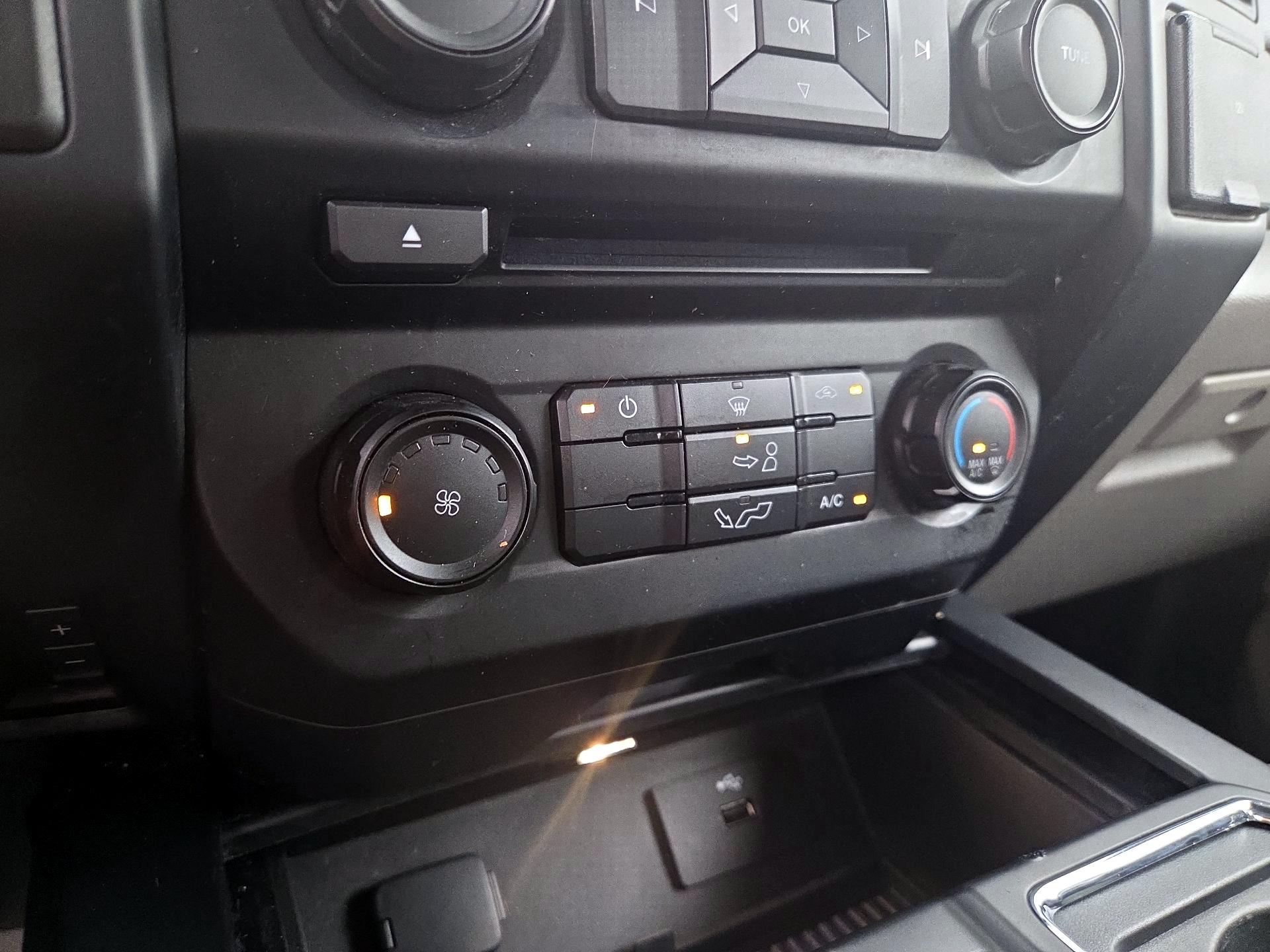 Thumbnail: 2016 Ford F-150 - 13