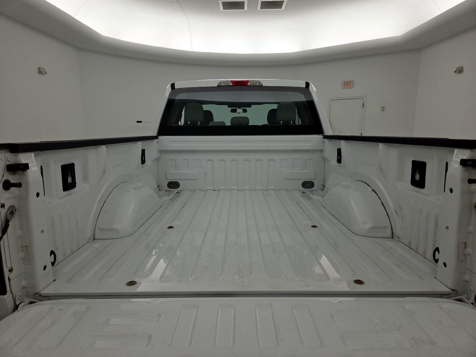 Thumbnail: 2016 Ford F-150 - 17