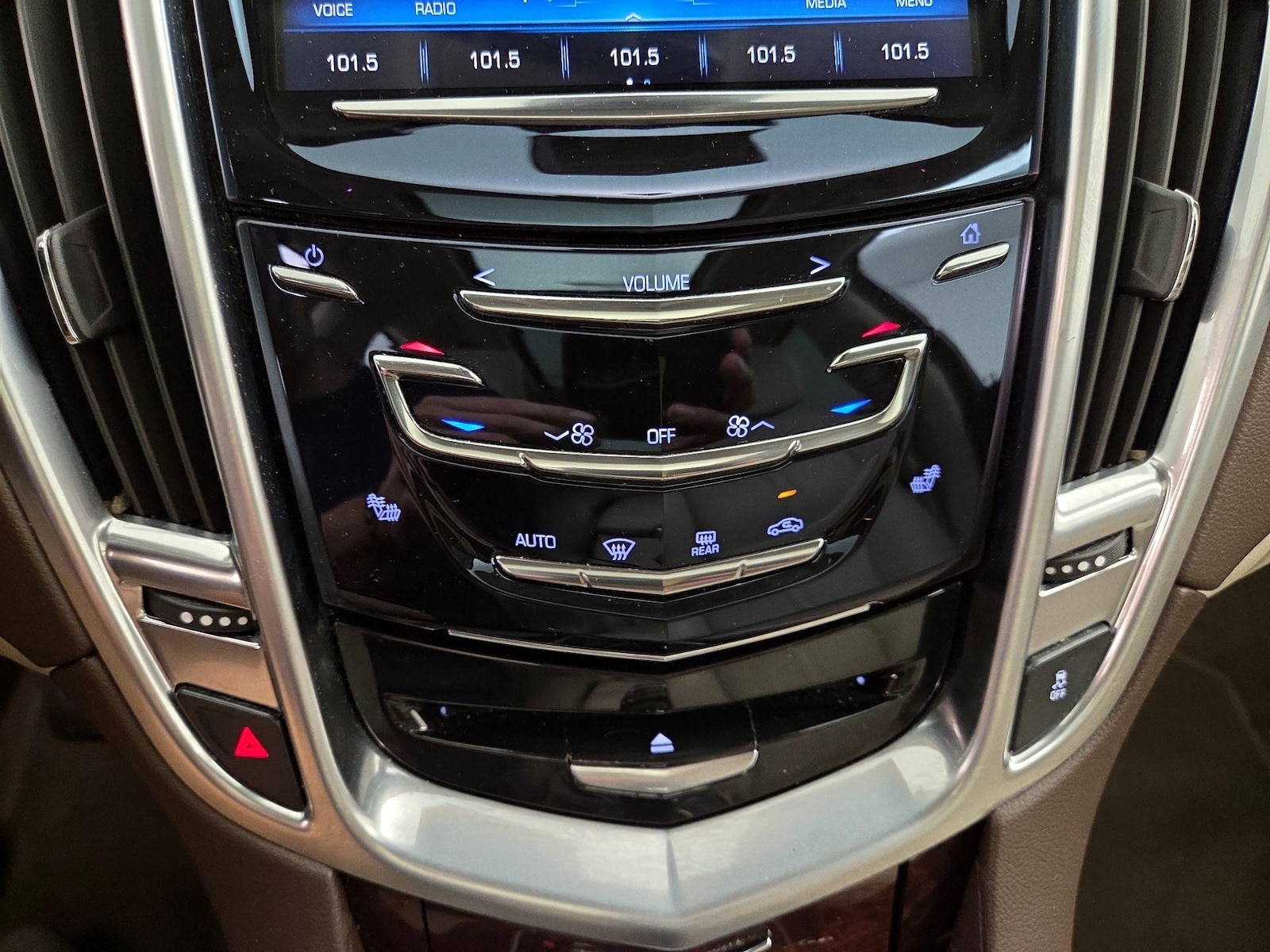 2015 Cadillac SRX Luxury Collection - Photo 18