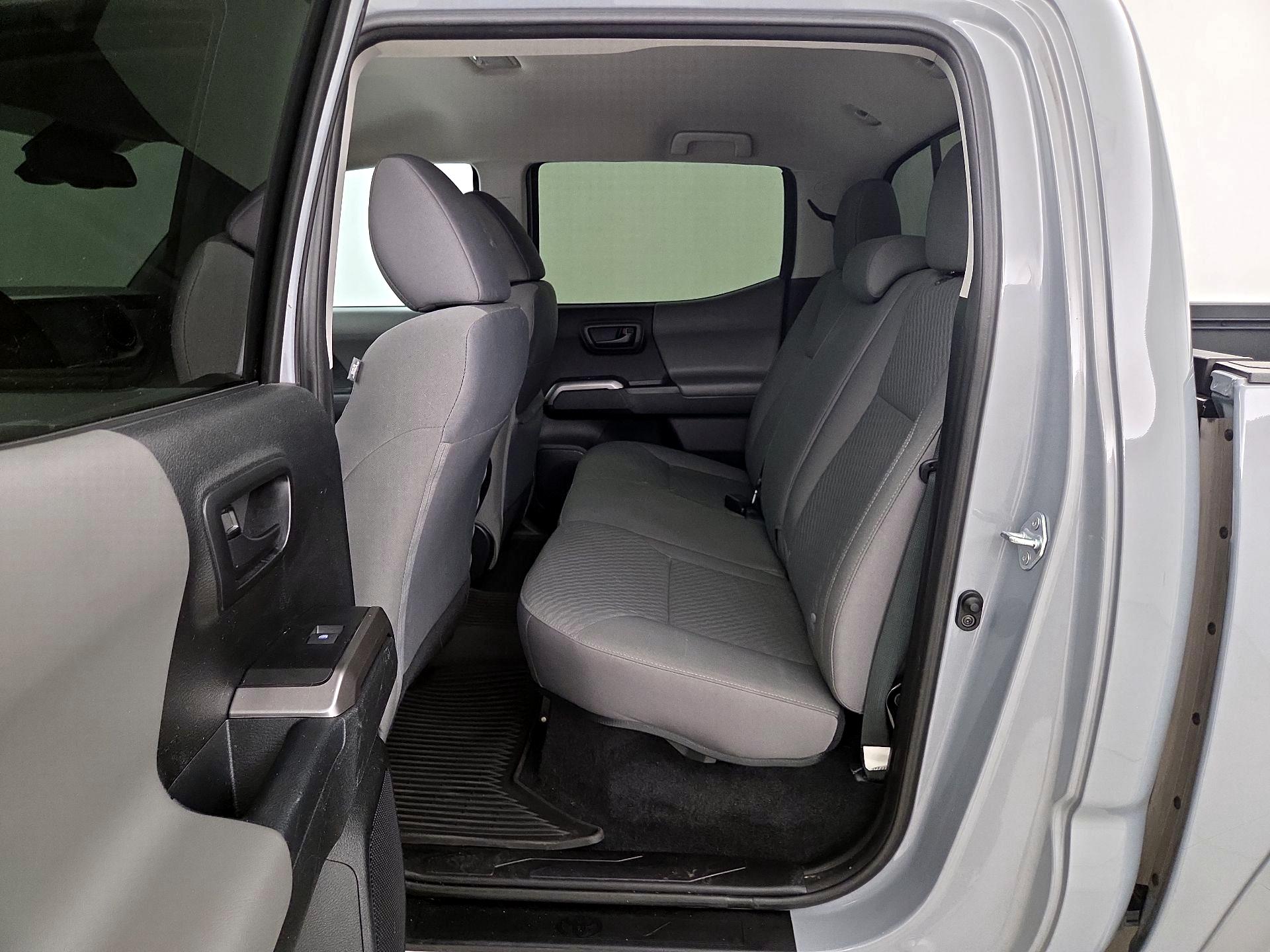 Thumbnail: 2021 Toyota Tacoma - 19